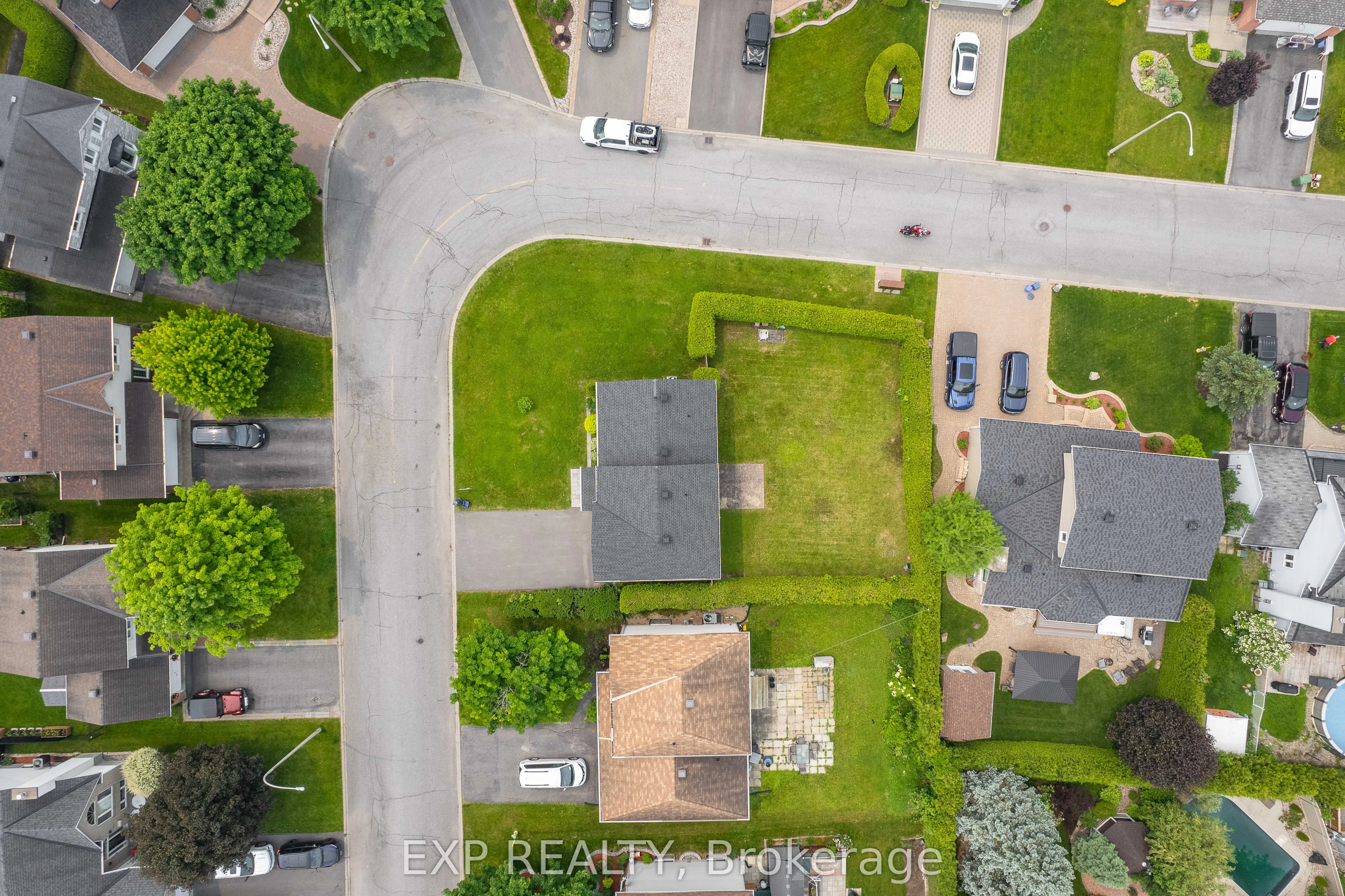 3379 DESCOTES Circle