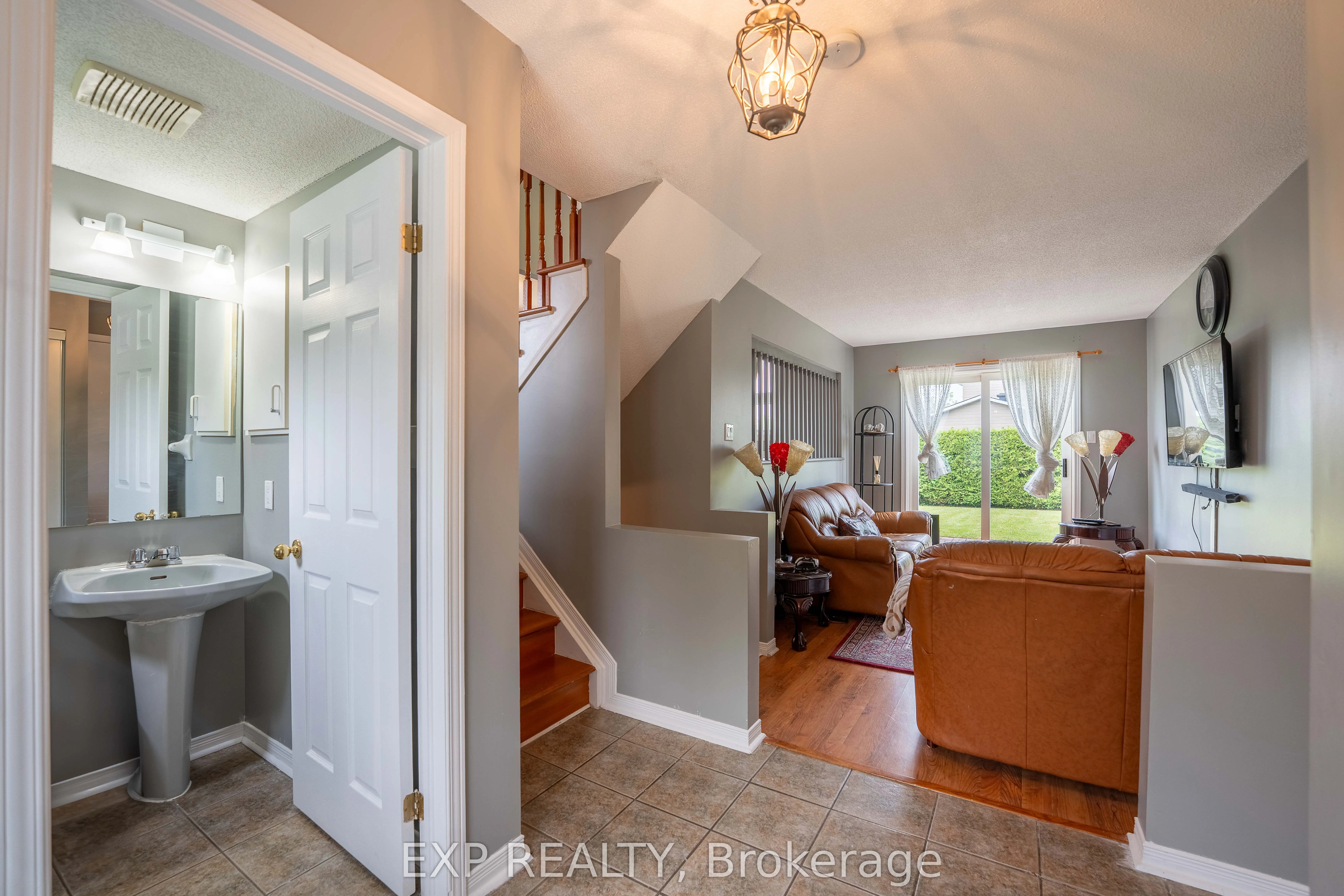 3379 DESCOTES Circle