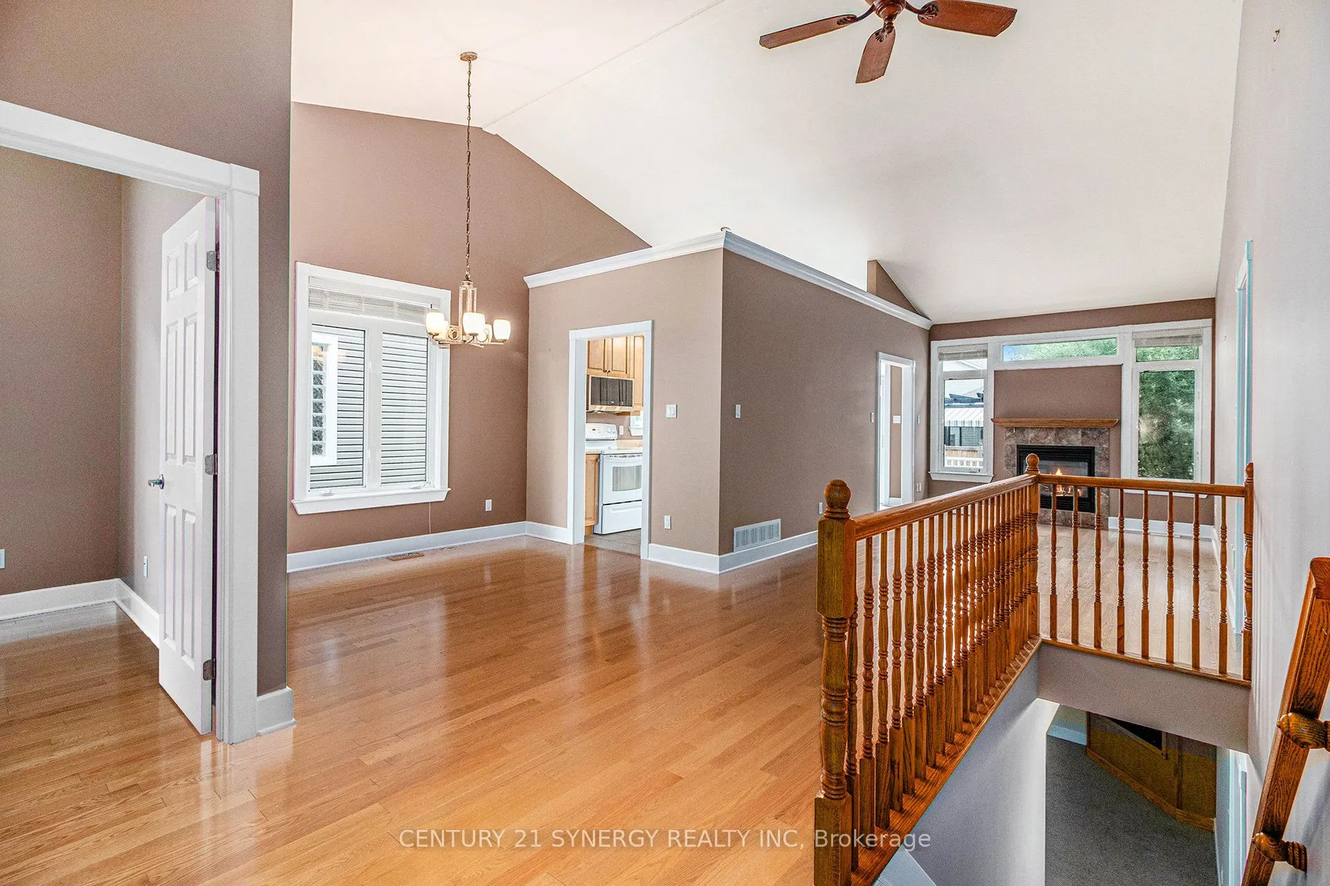 133 Royal Landing Gate