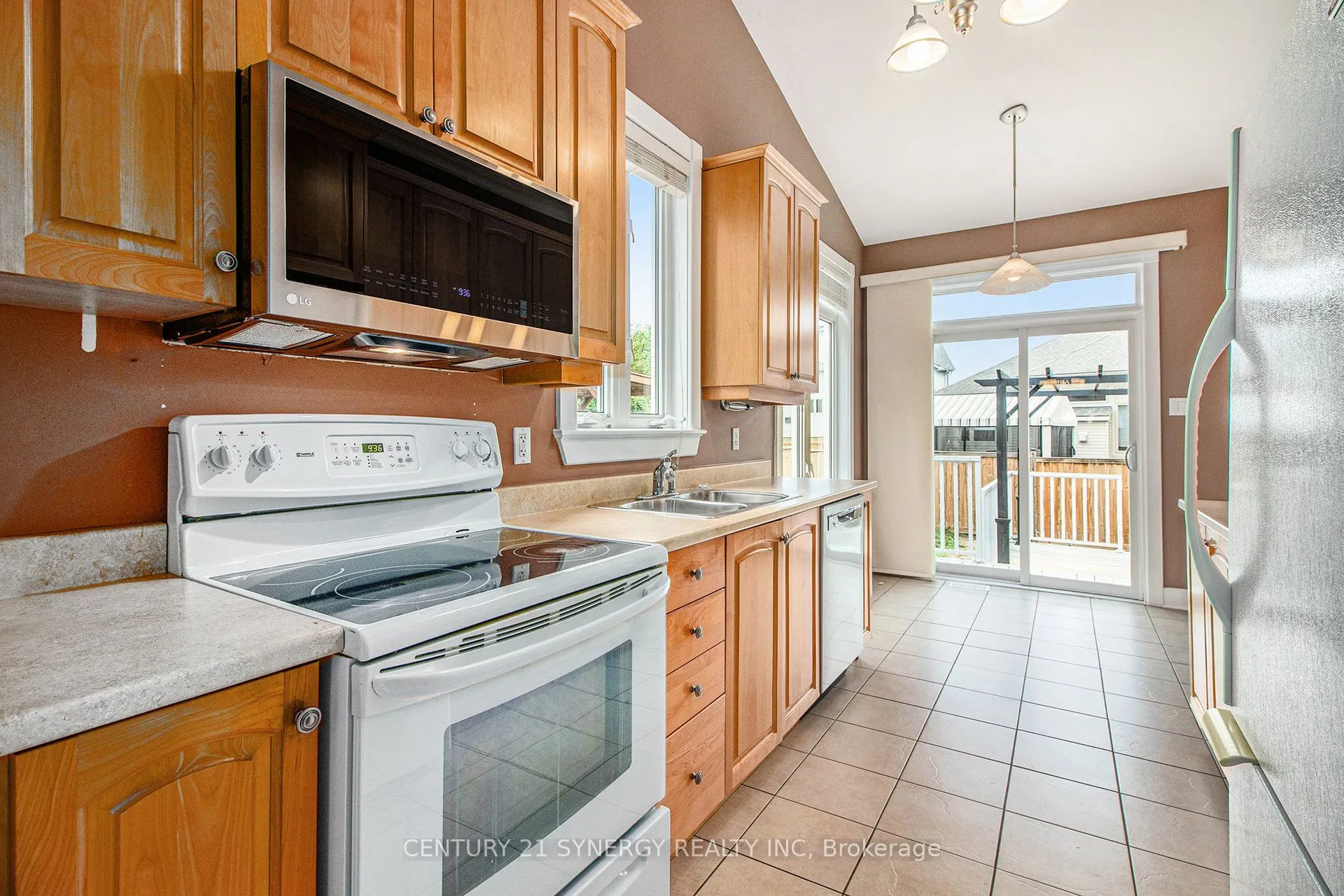 133 Royal Landing Gate