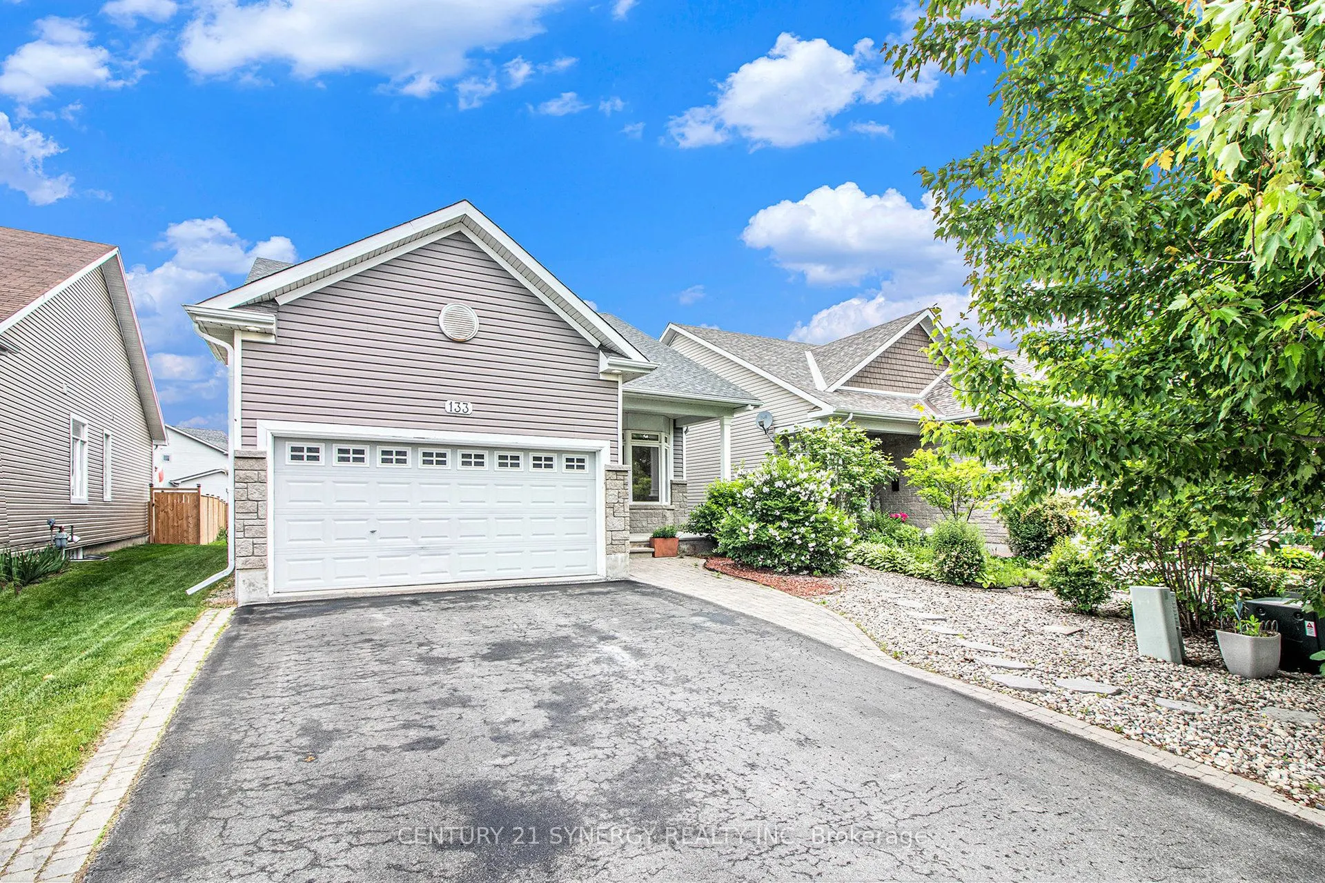 133 Royal Landing Gate