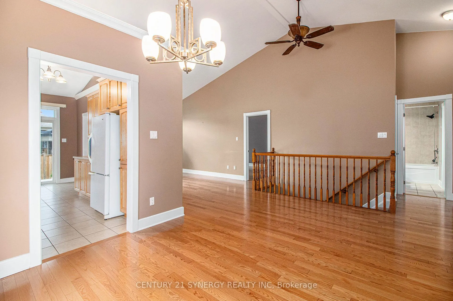 133 Royal Landing Gate