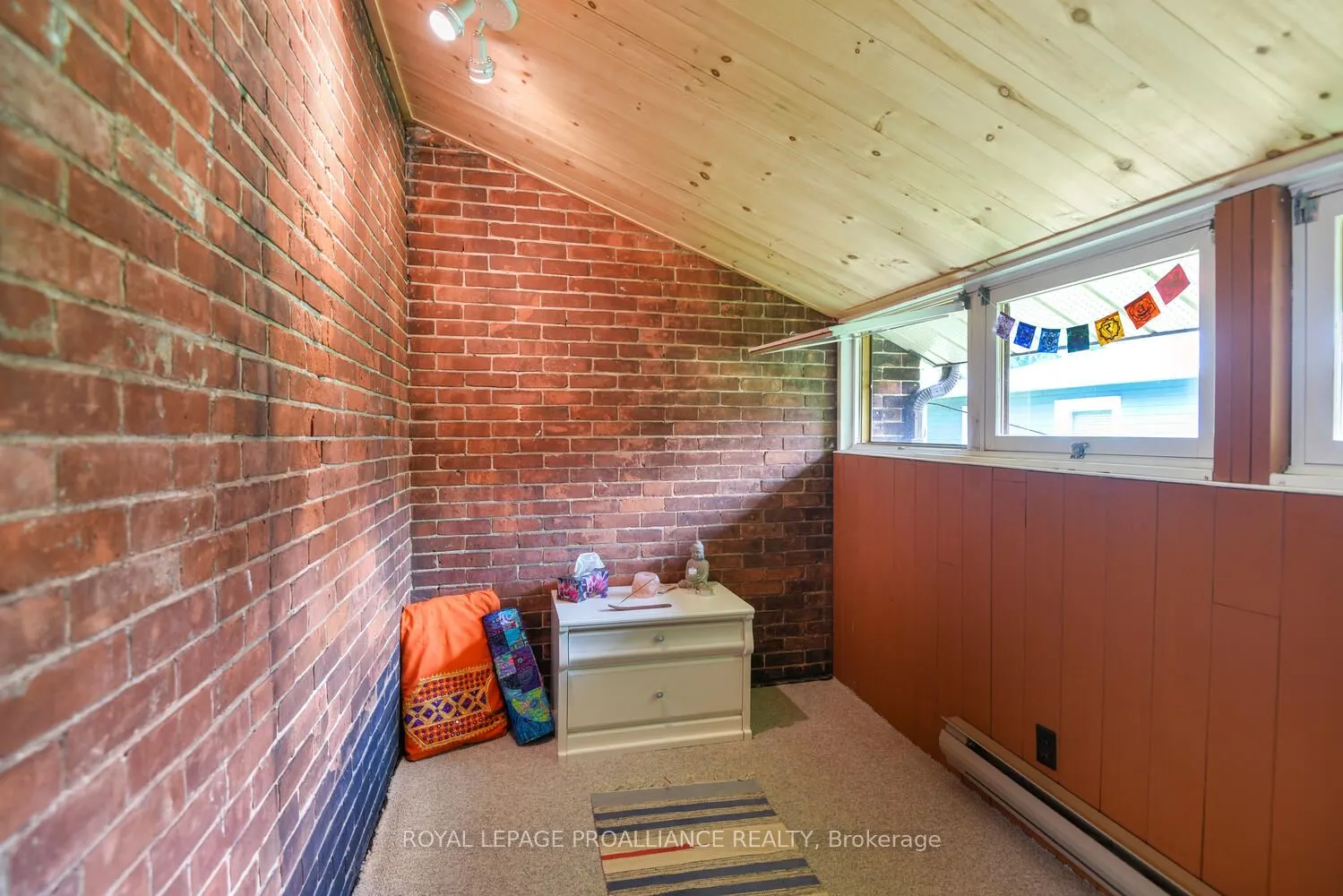 71 Bethune Street
