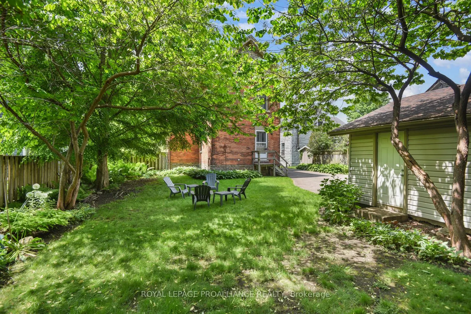 71 Bethune Street