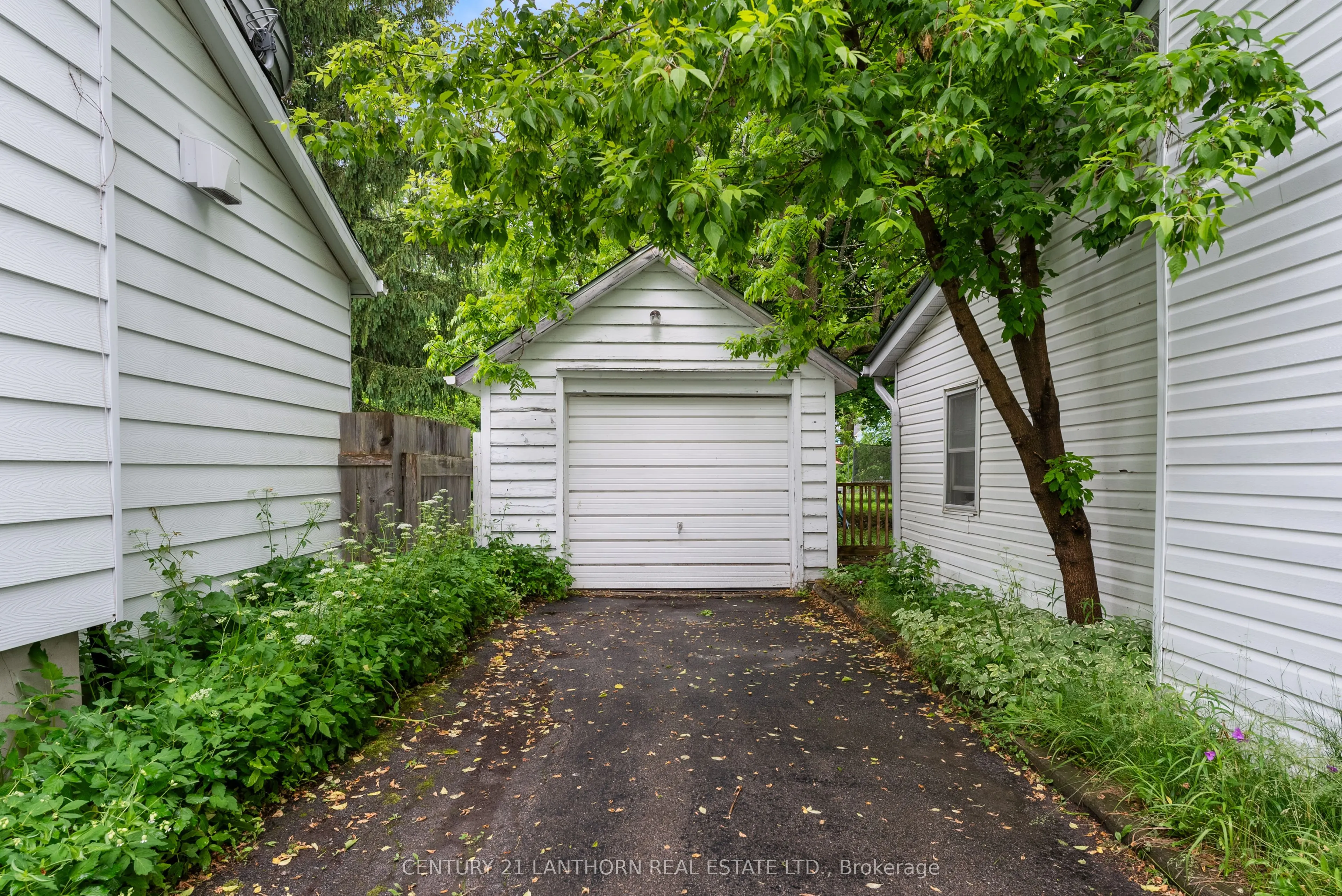 18 Elm Street