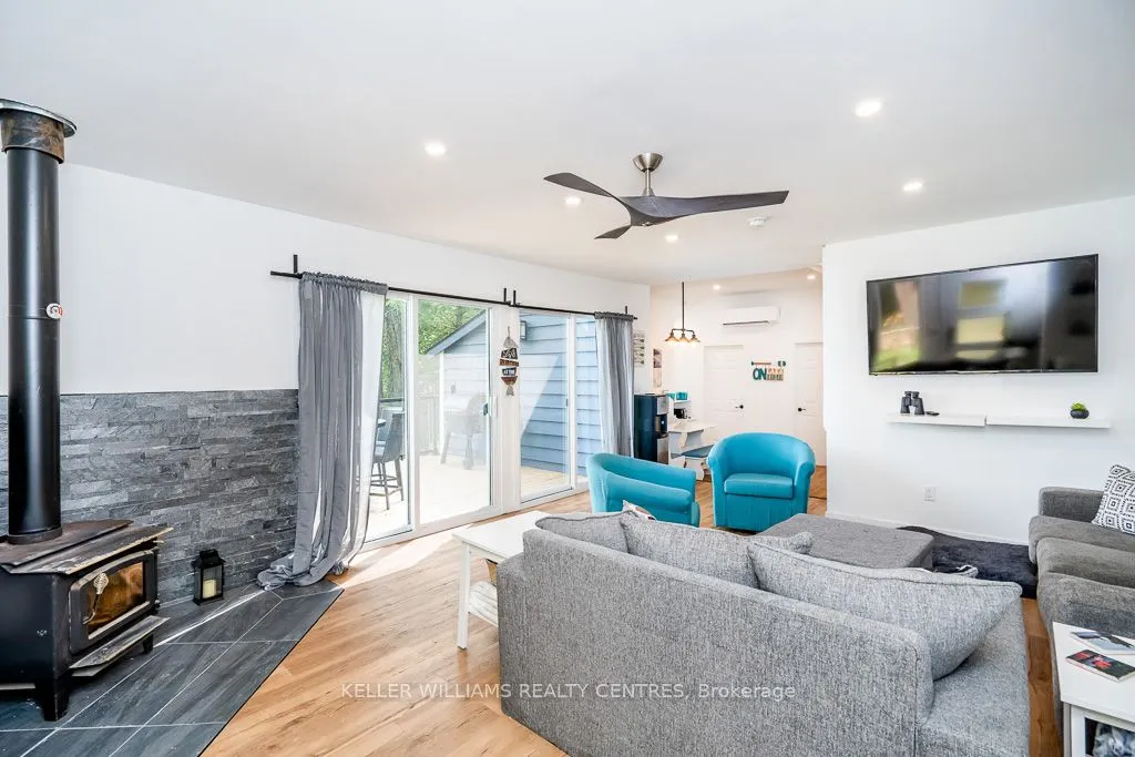 6 Currie Lane