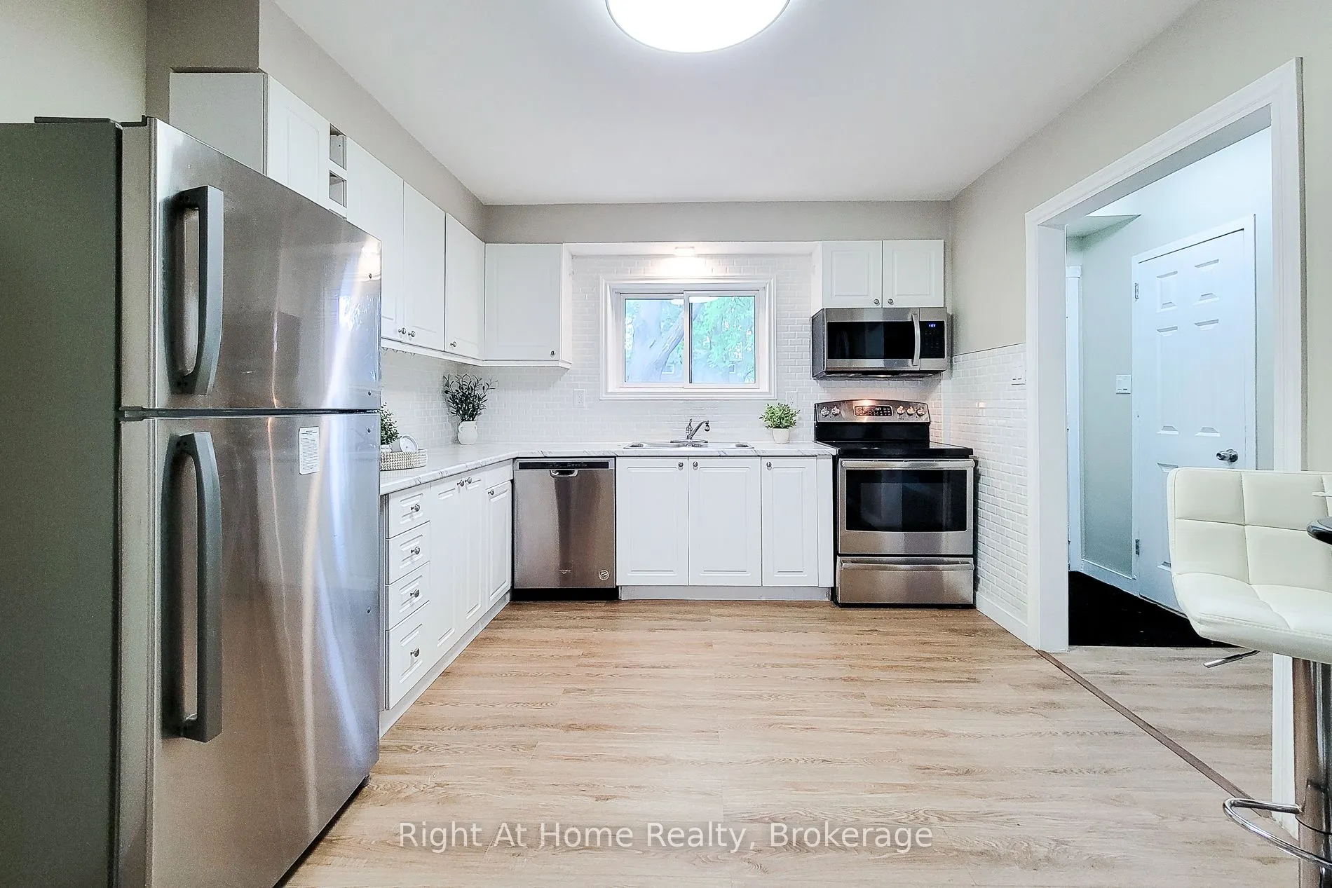 8 Glenburn Court, #9
