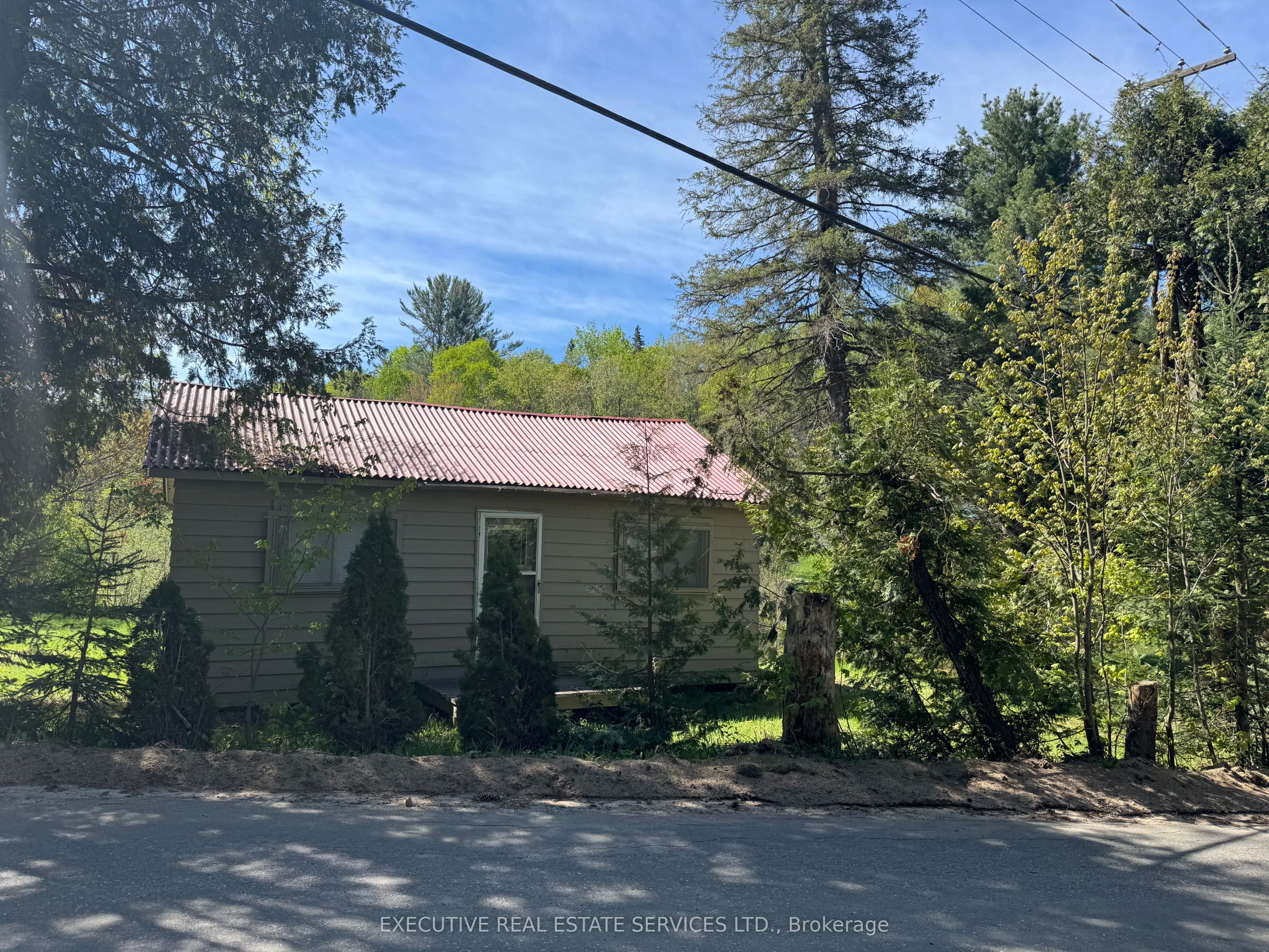 1438 Echo Lake Road