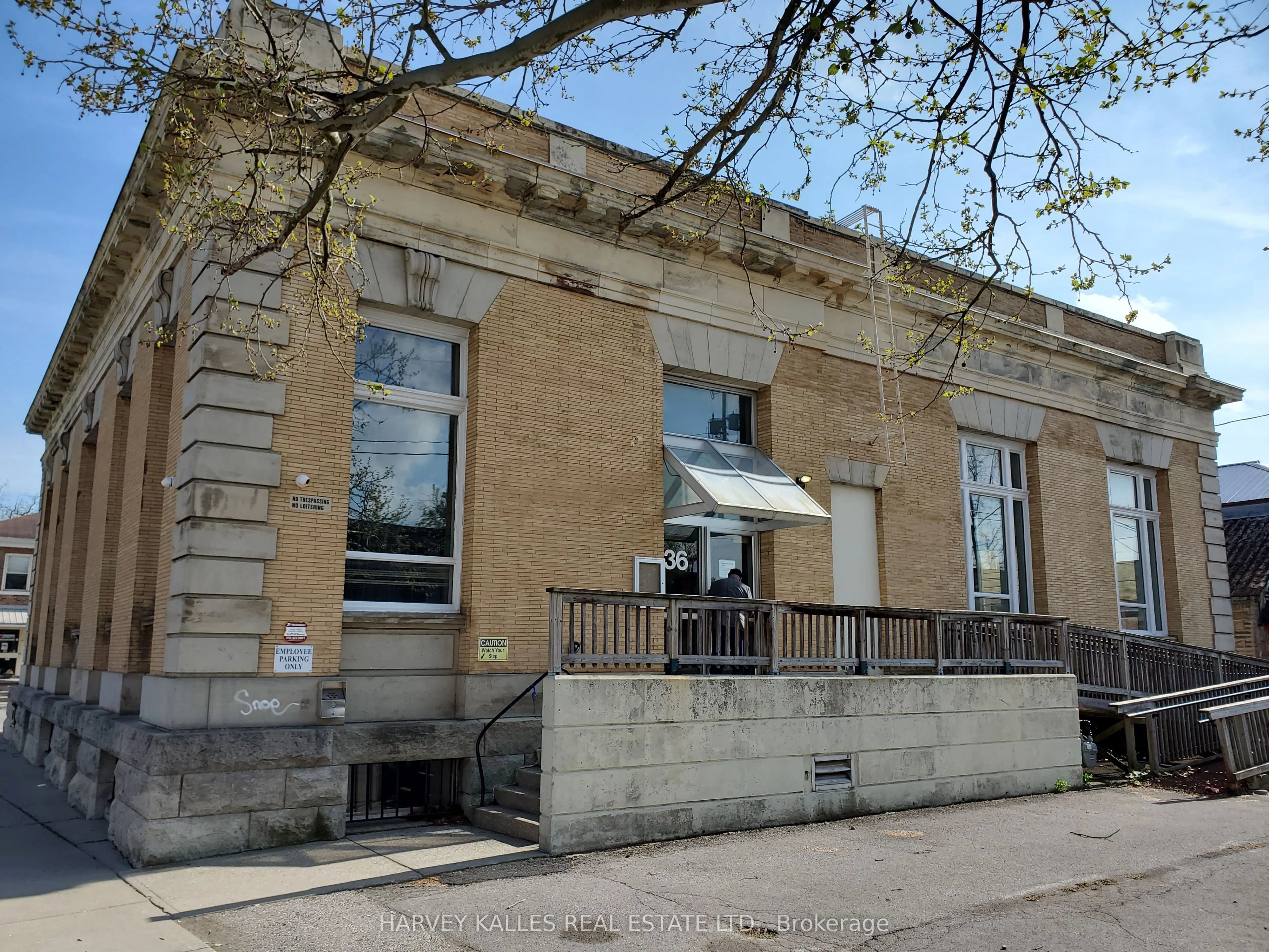 45 Peel Street, #C