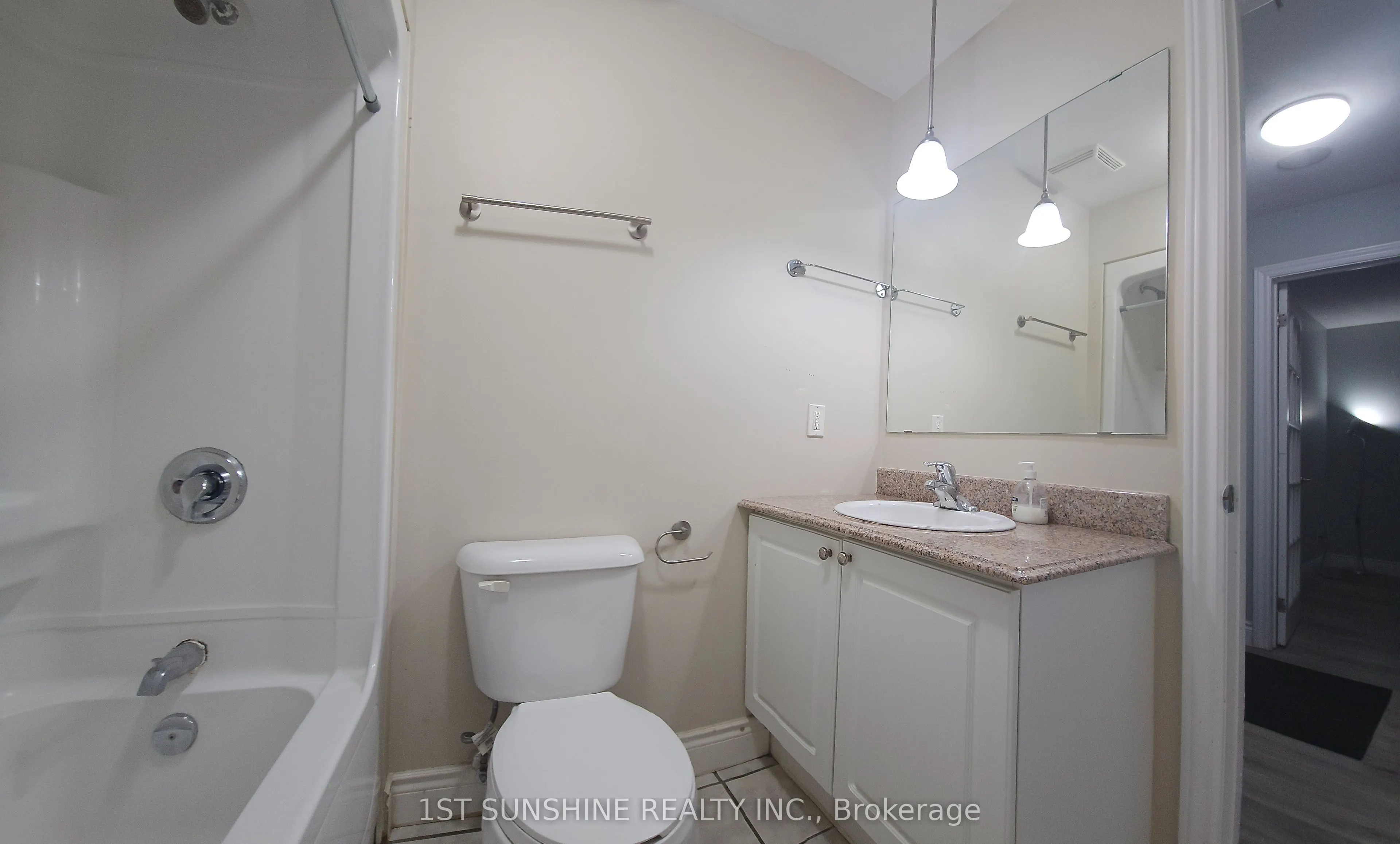 135 James Street S, #1110