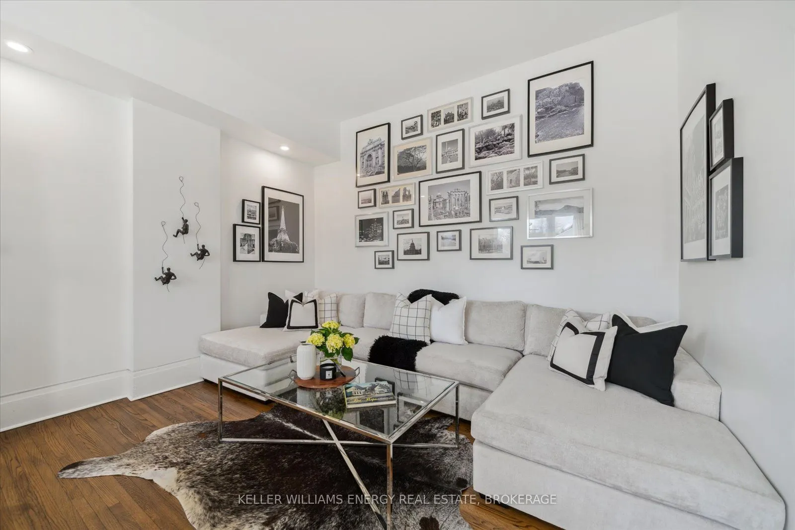 272 Ridout Street