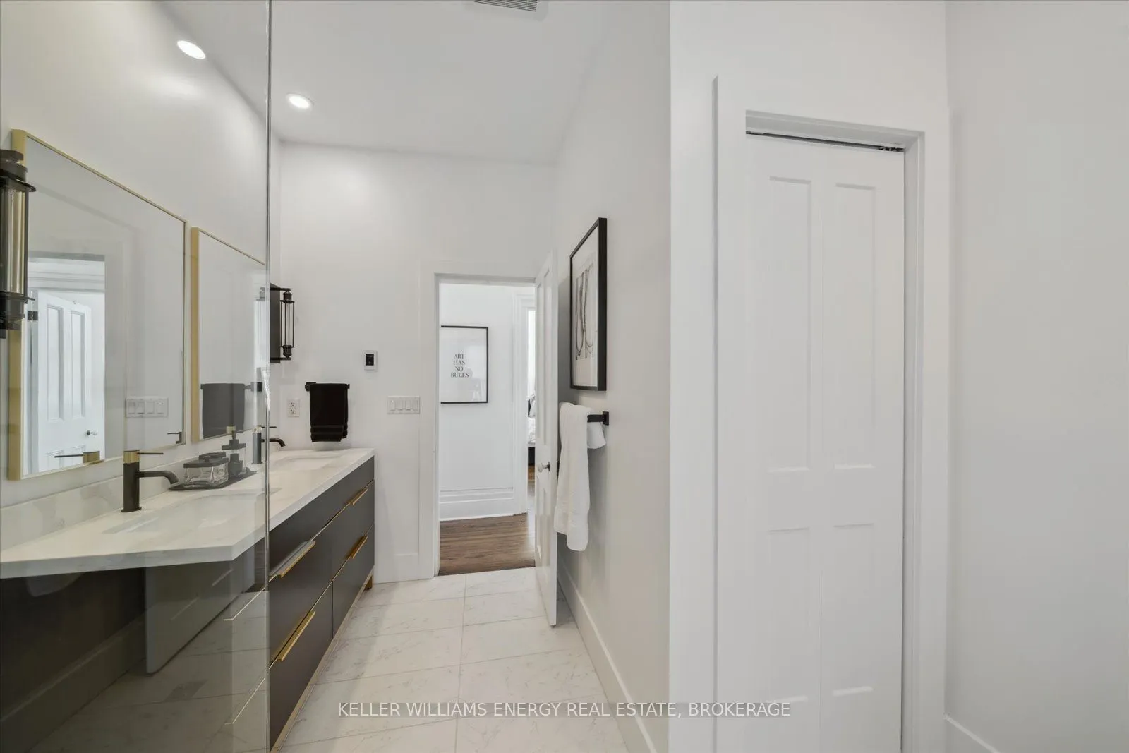 272 Ridout Street