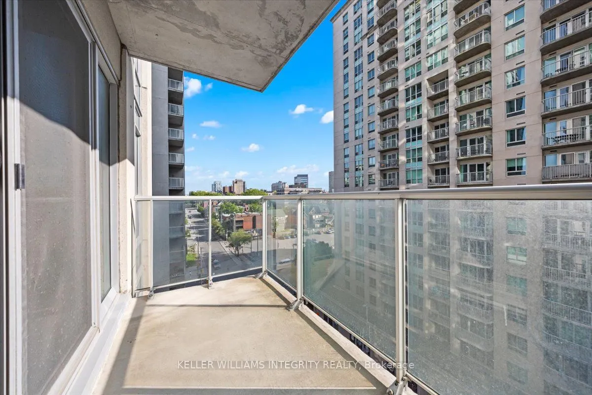 242 RIDEAU Street, #909