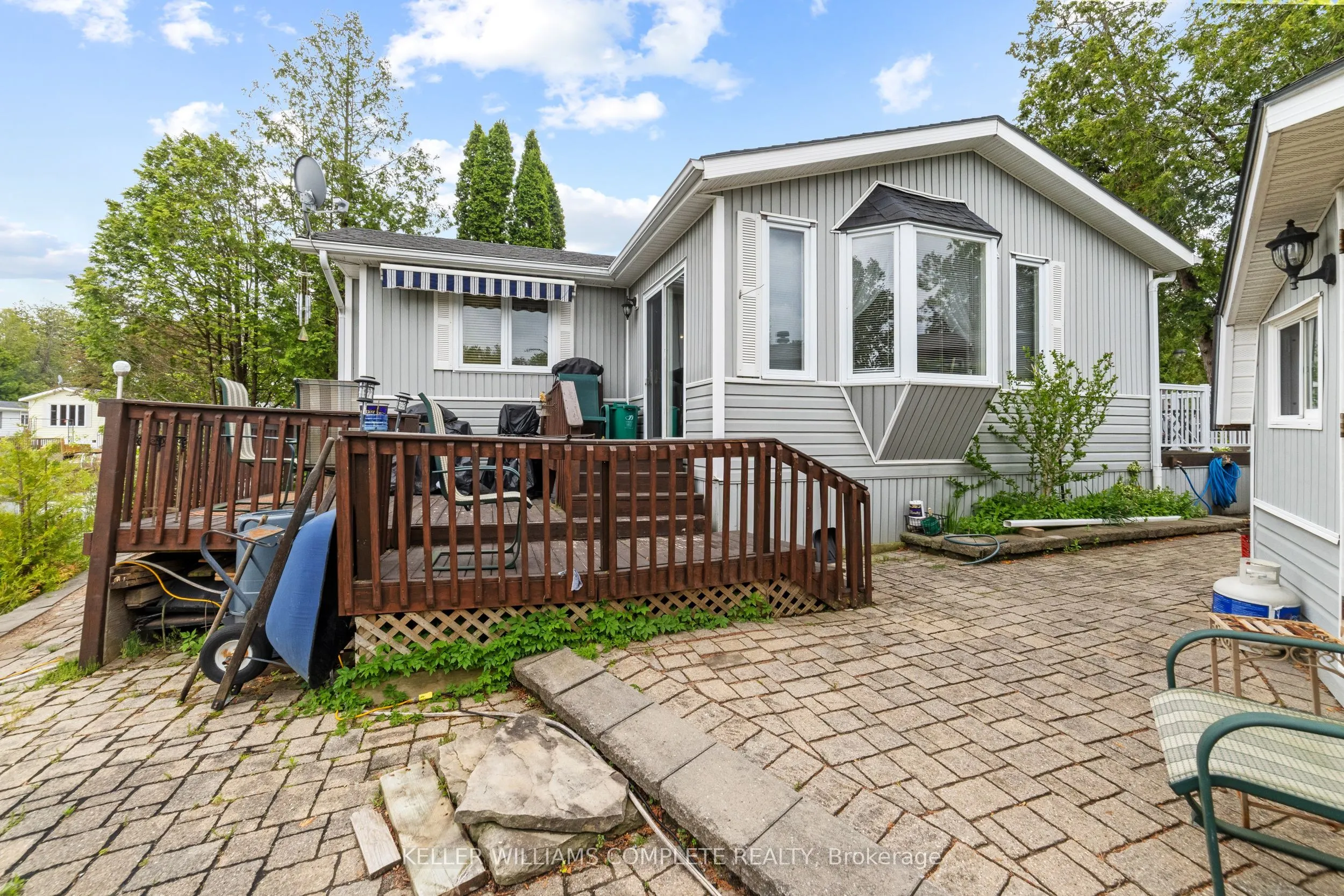 16 Pine Road
