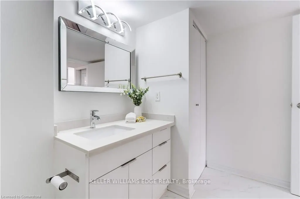 175 Hunter Street E, #409