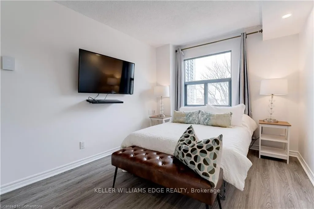 175 Hunter Street E, #409