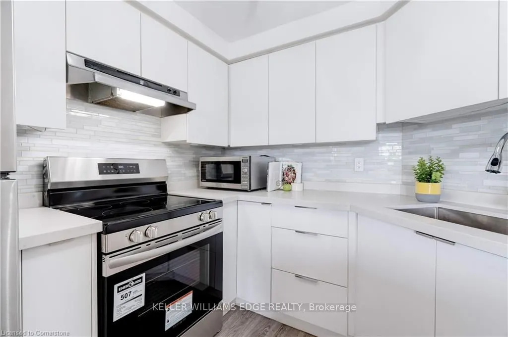 175 Hunter Street E, #409