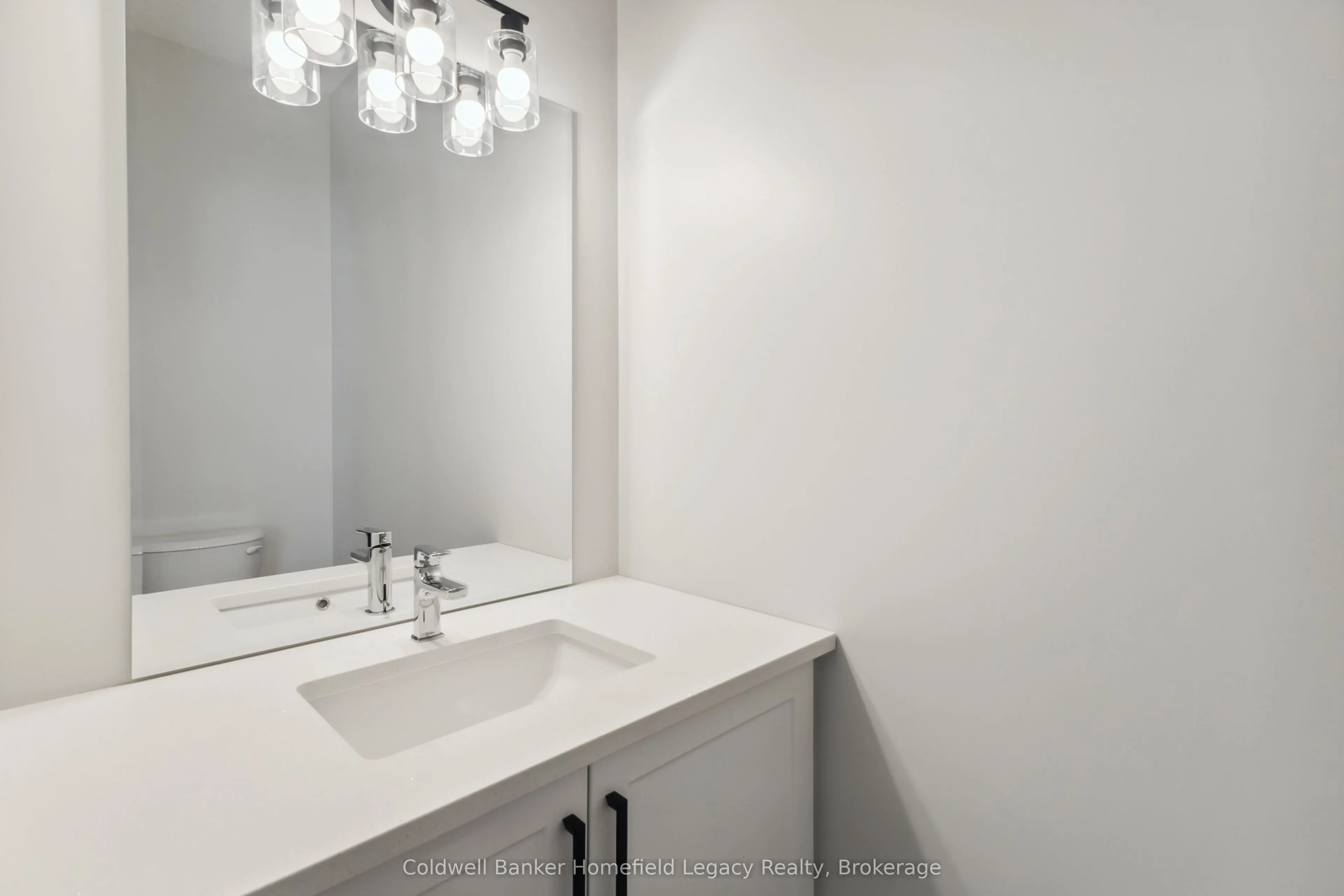 165 Egan Avenue, #4