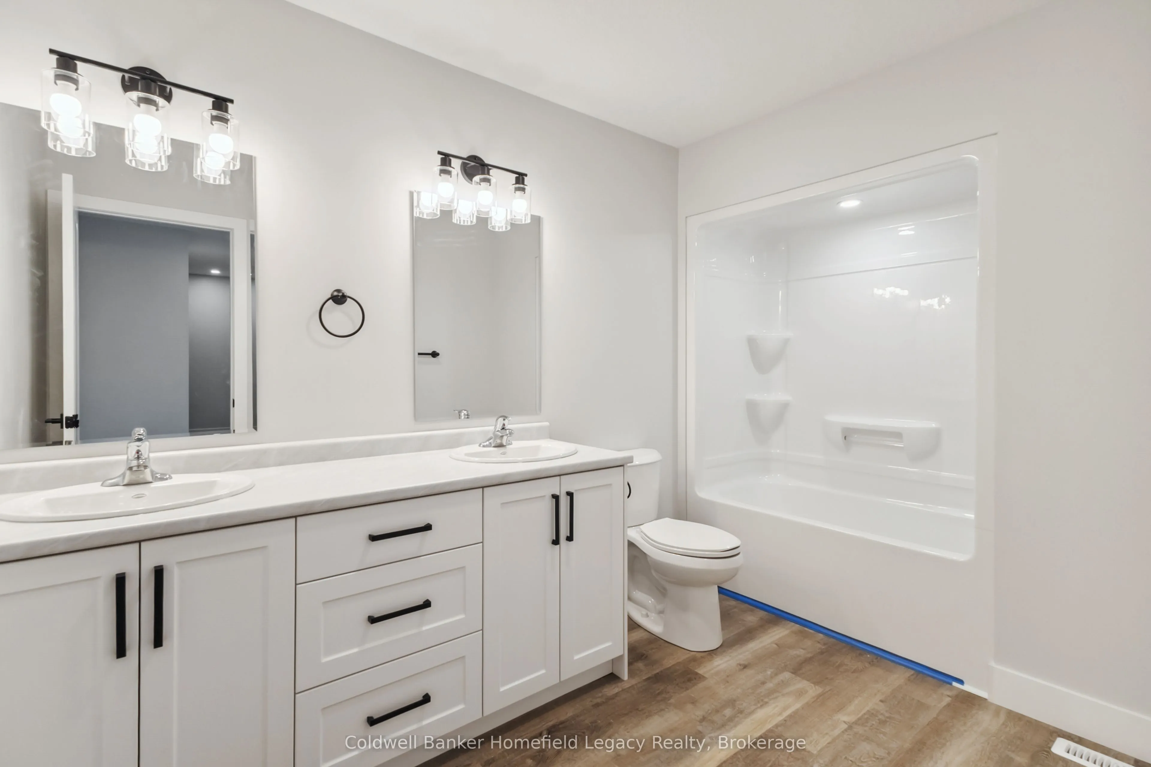 165 Egan Avenue, #4