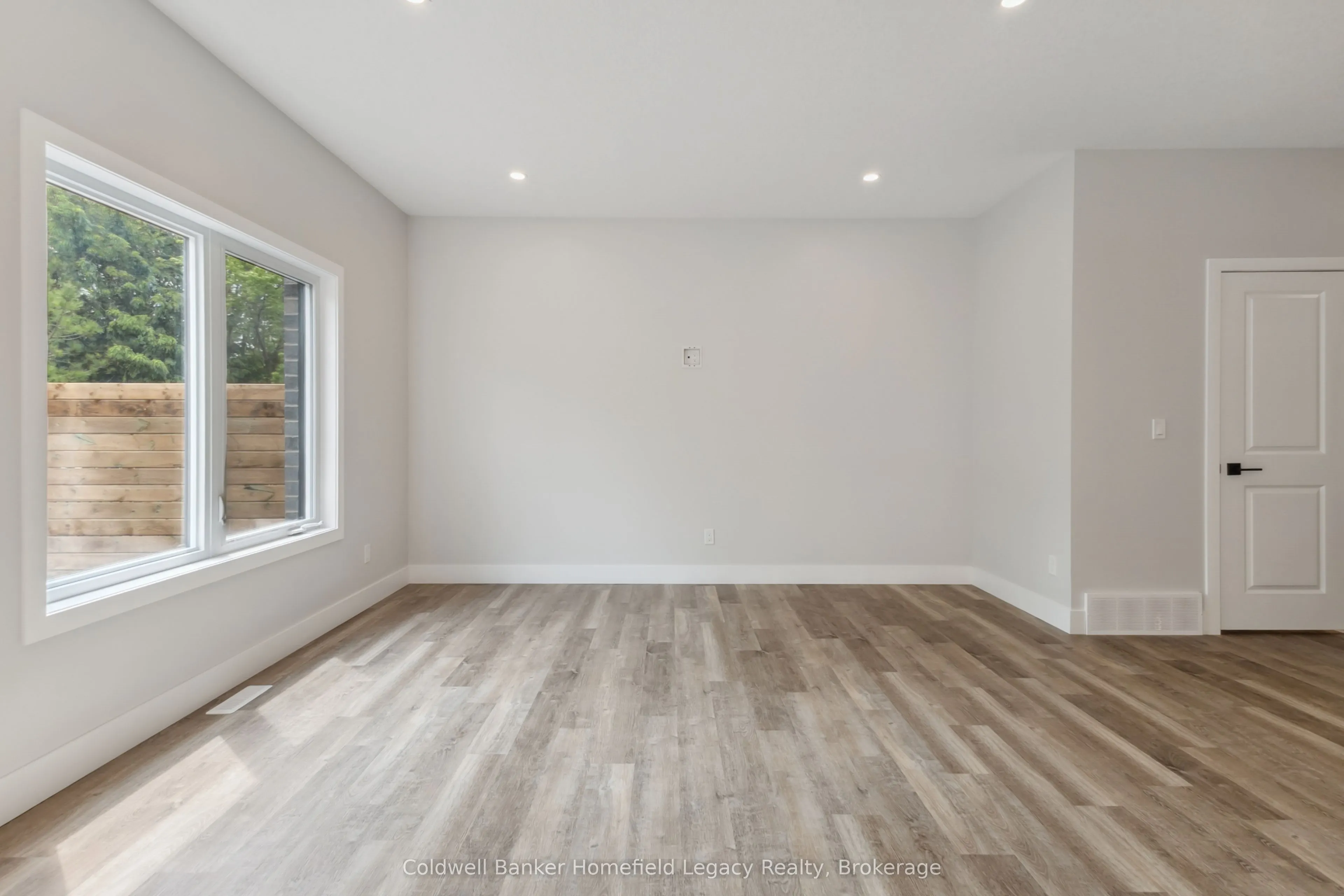 165 Egan Avenue, #4