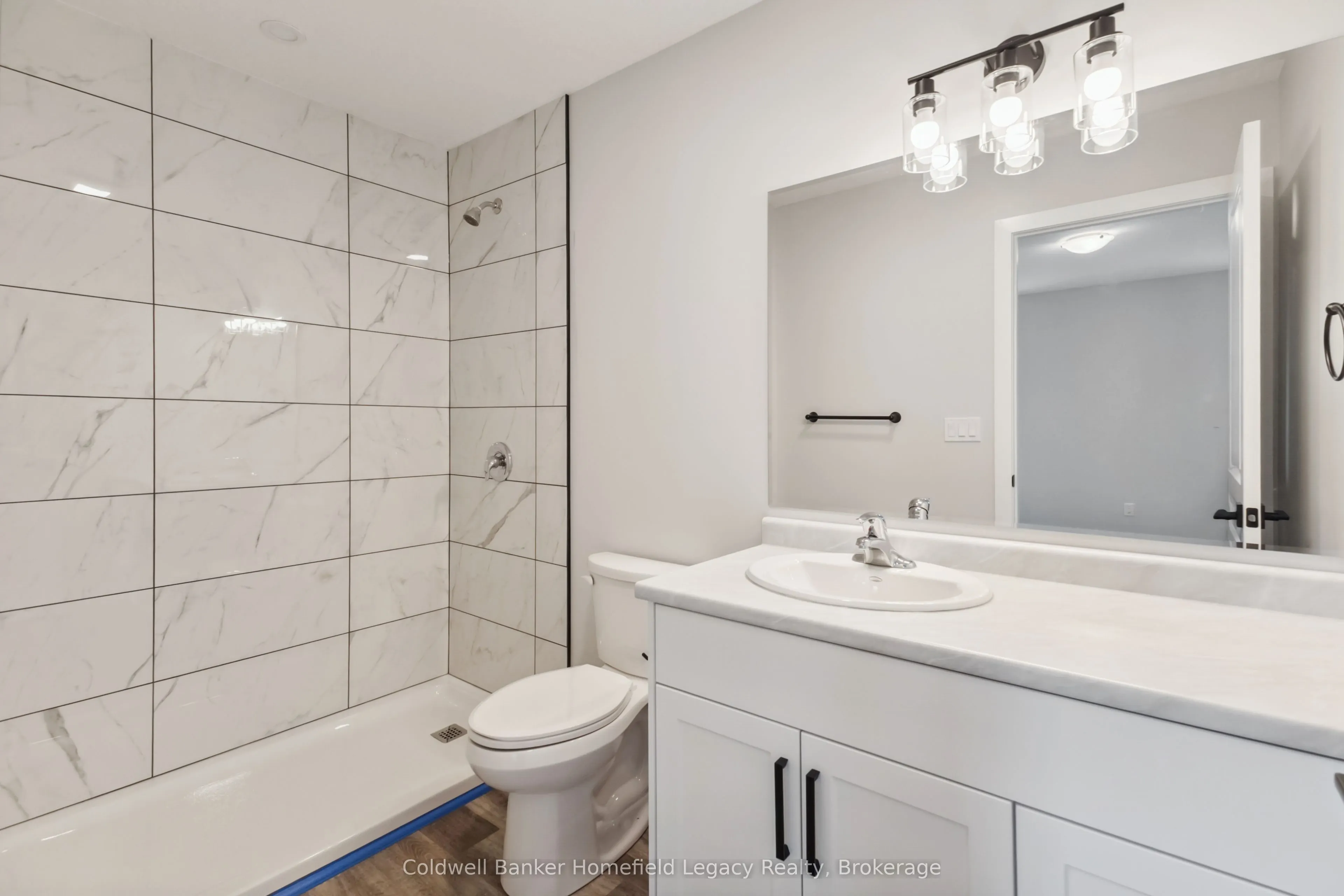 165 Egan Avenue, #4