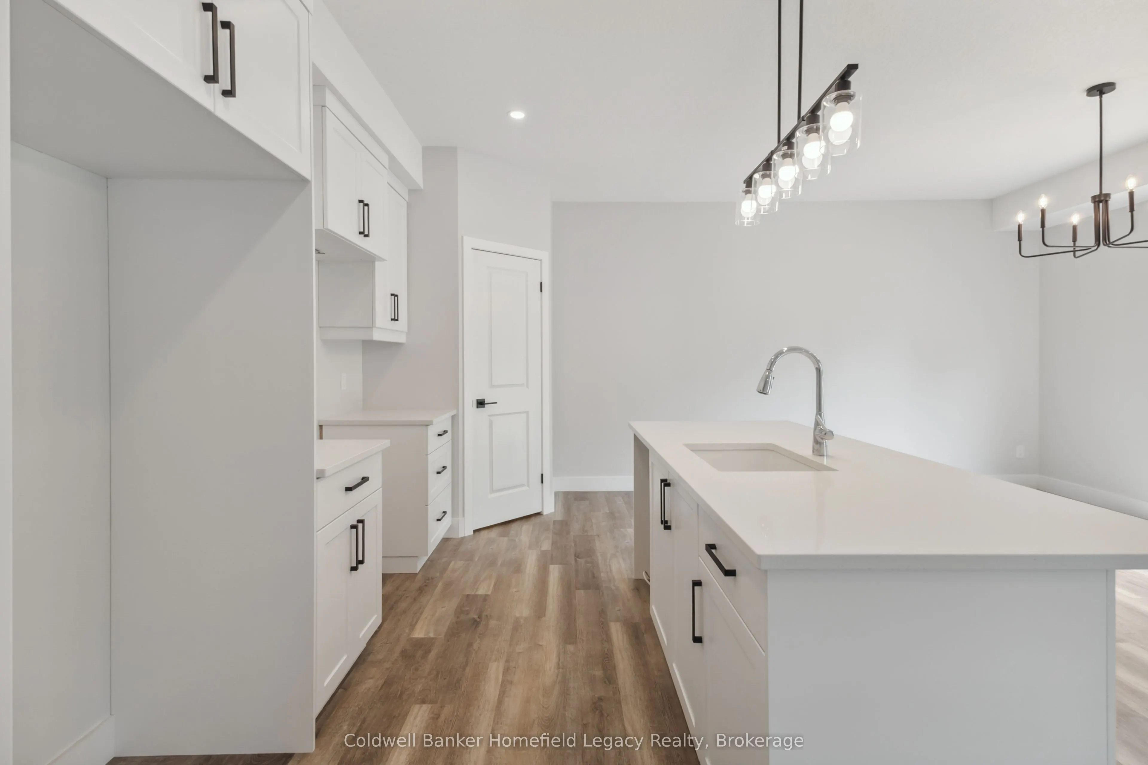 165 Egan Avenue, #4