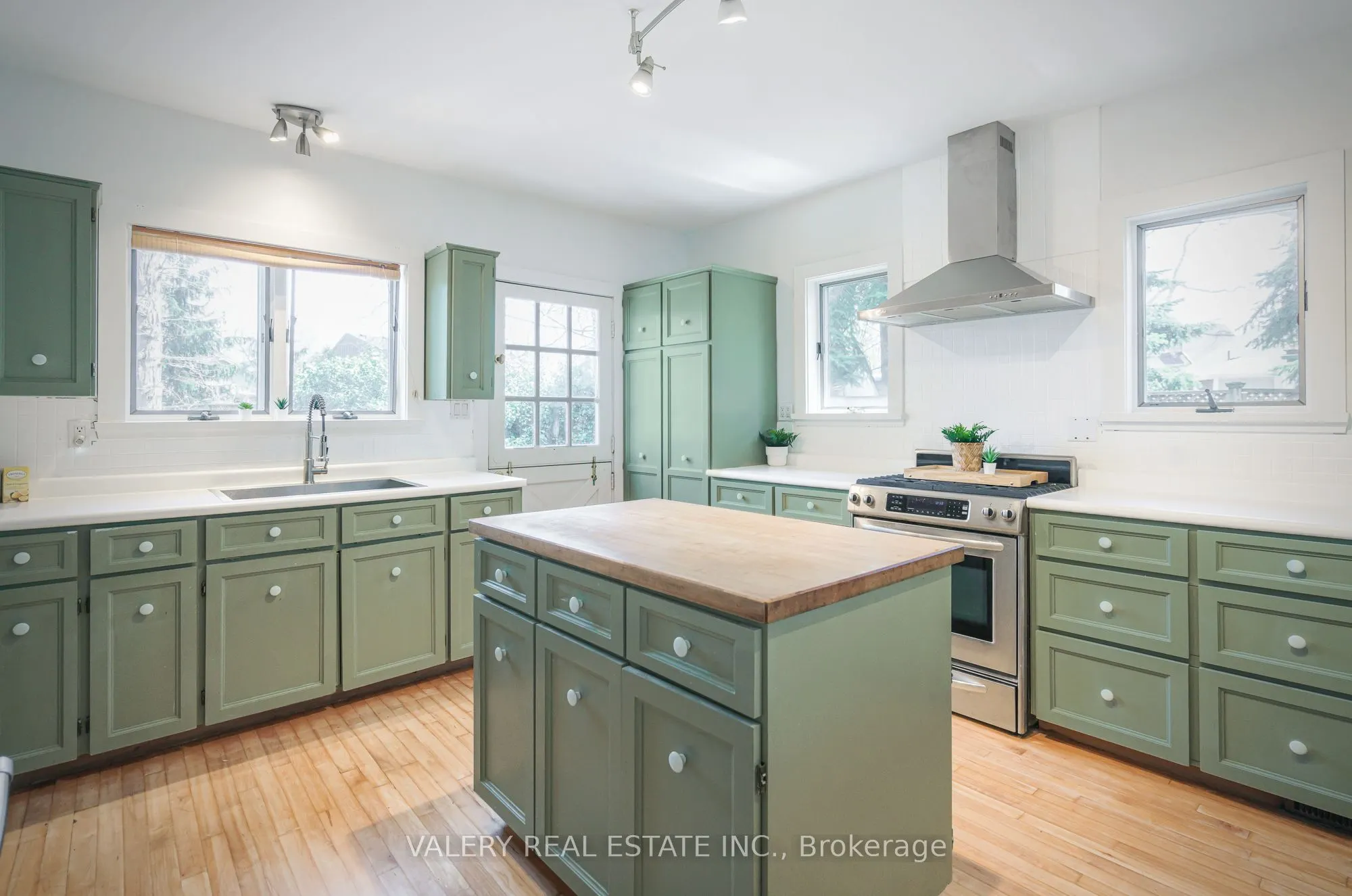 59 Shakespeare Avenue