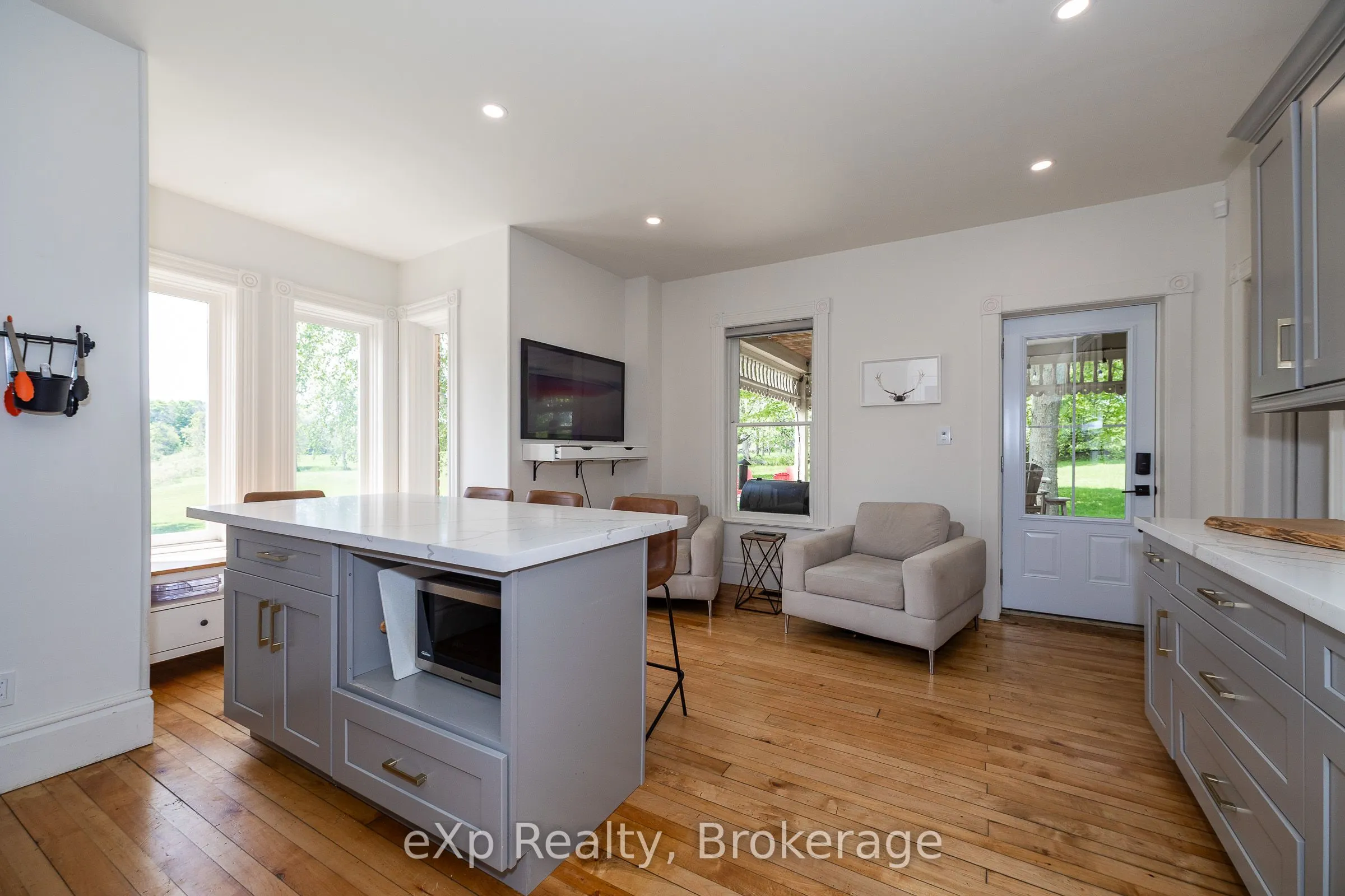 382137 Concession Rd 17