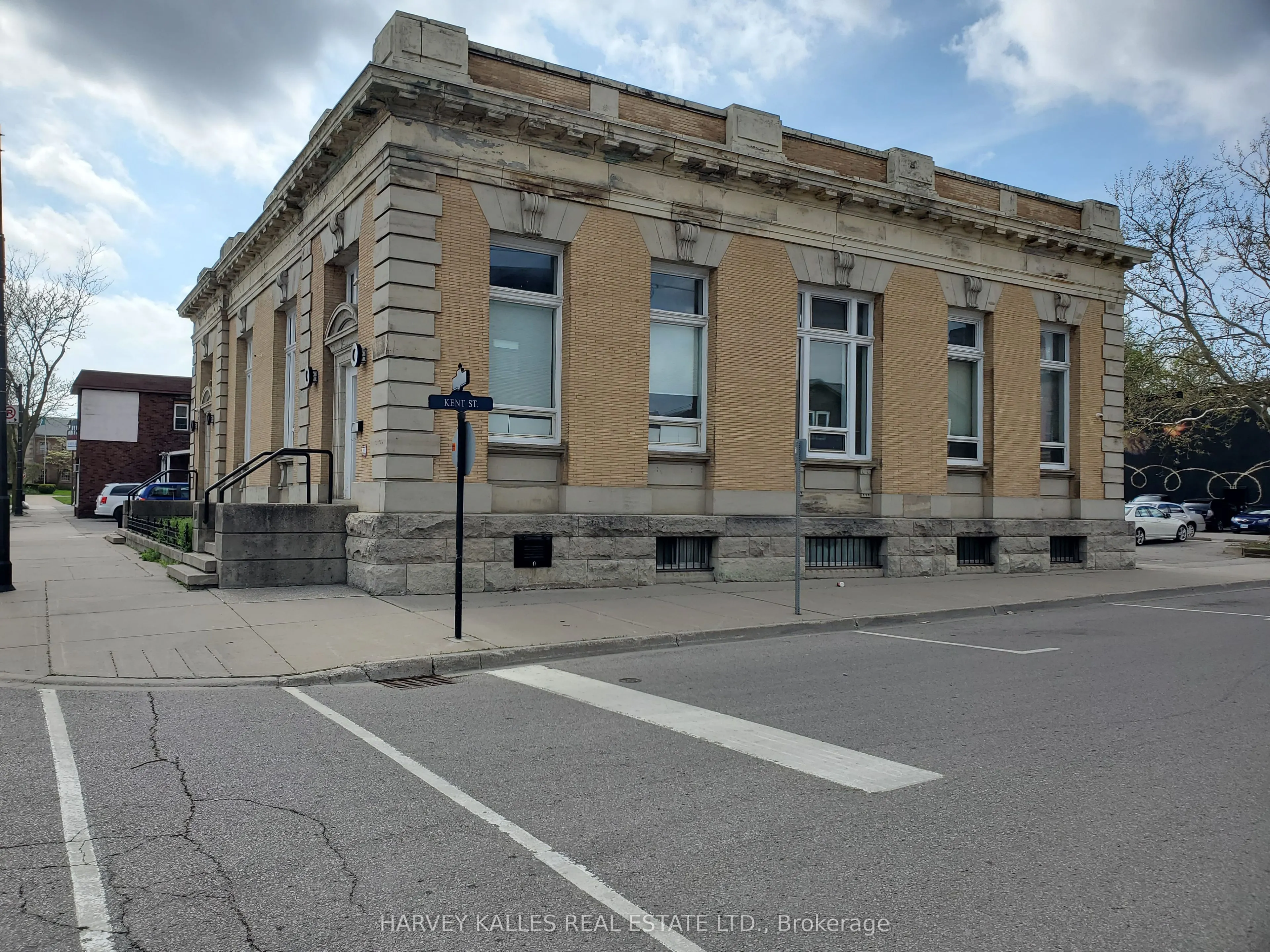 45 Peel Street, #B