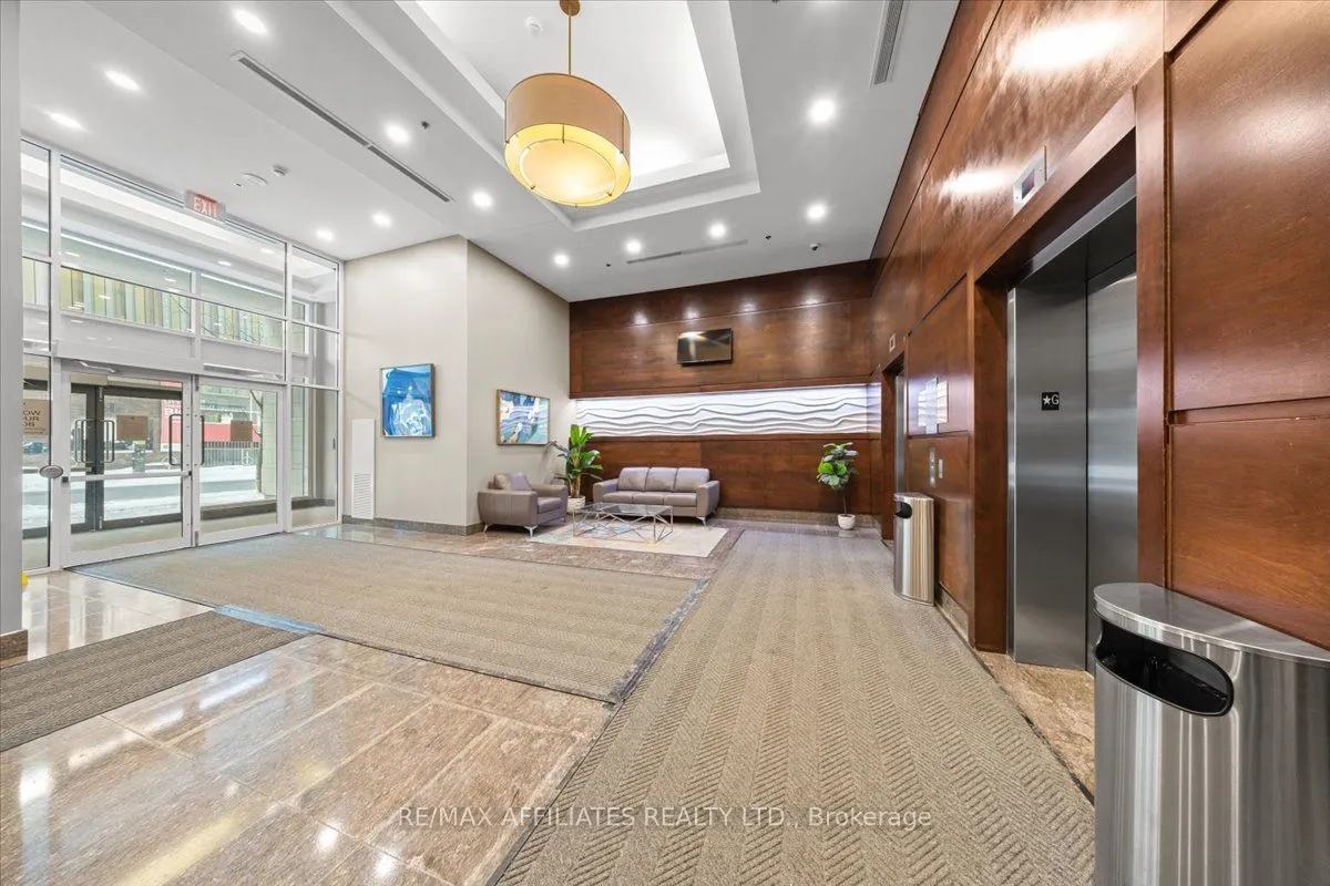 238 Besserer Street, #303