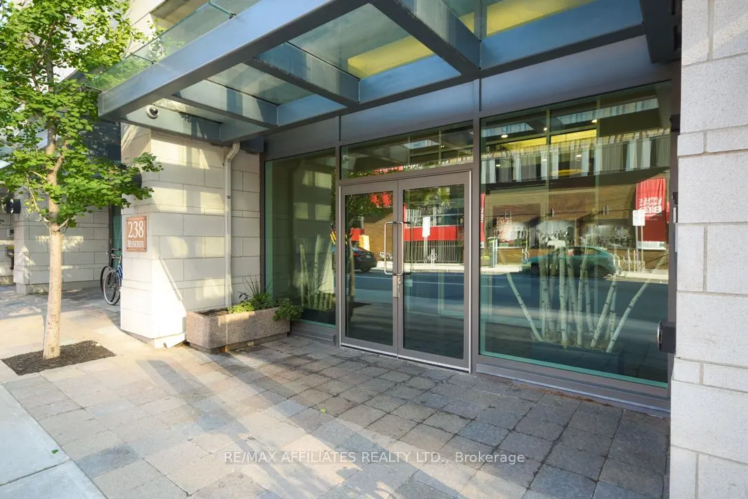 238 Besserer Street, #303