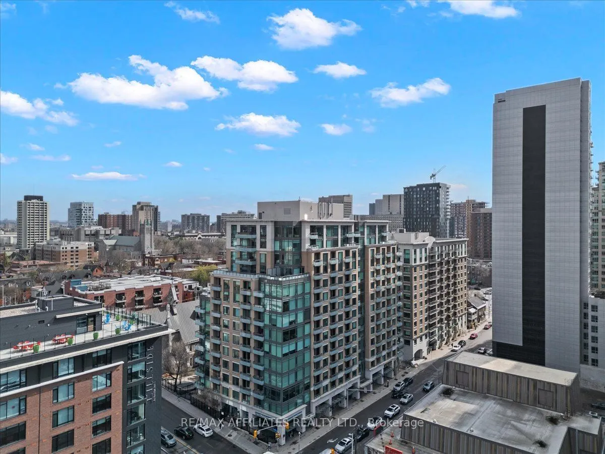 238 Besserer Street, #303