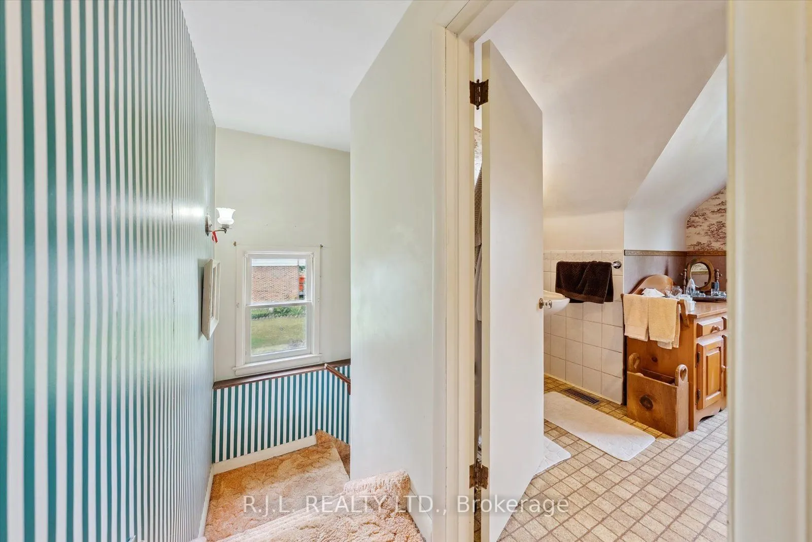 83 Greenhill Drive