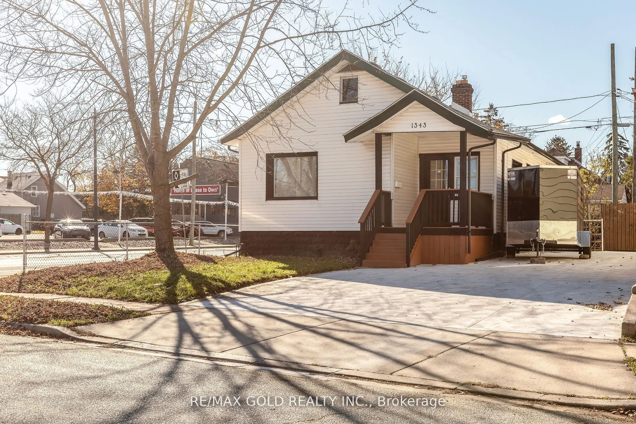 1343 Lillian Avenue N