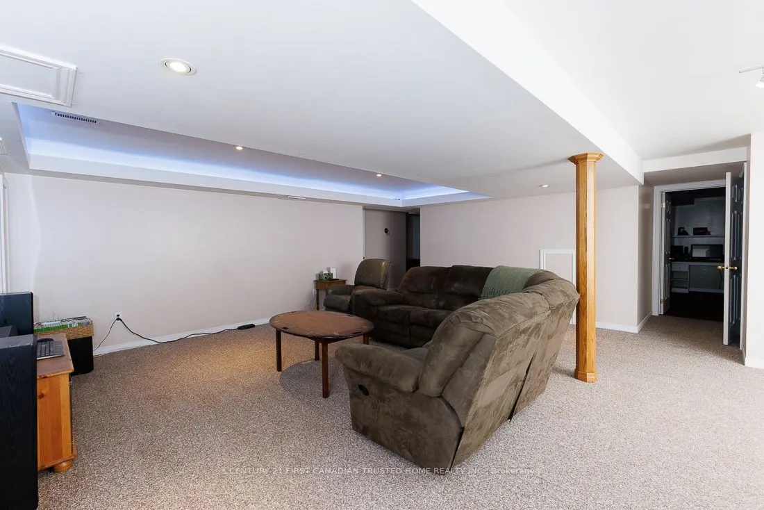 581 Harris Circle