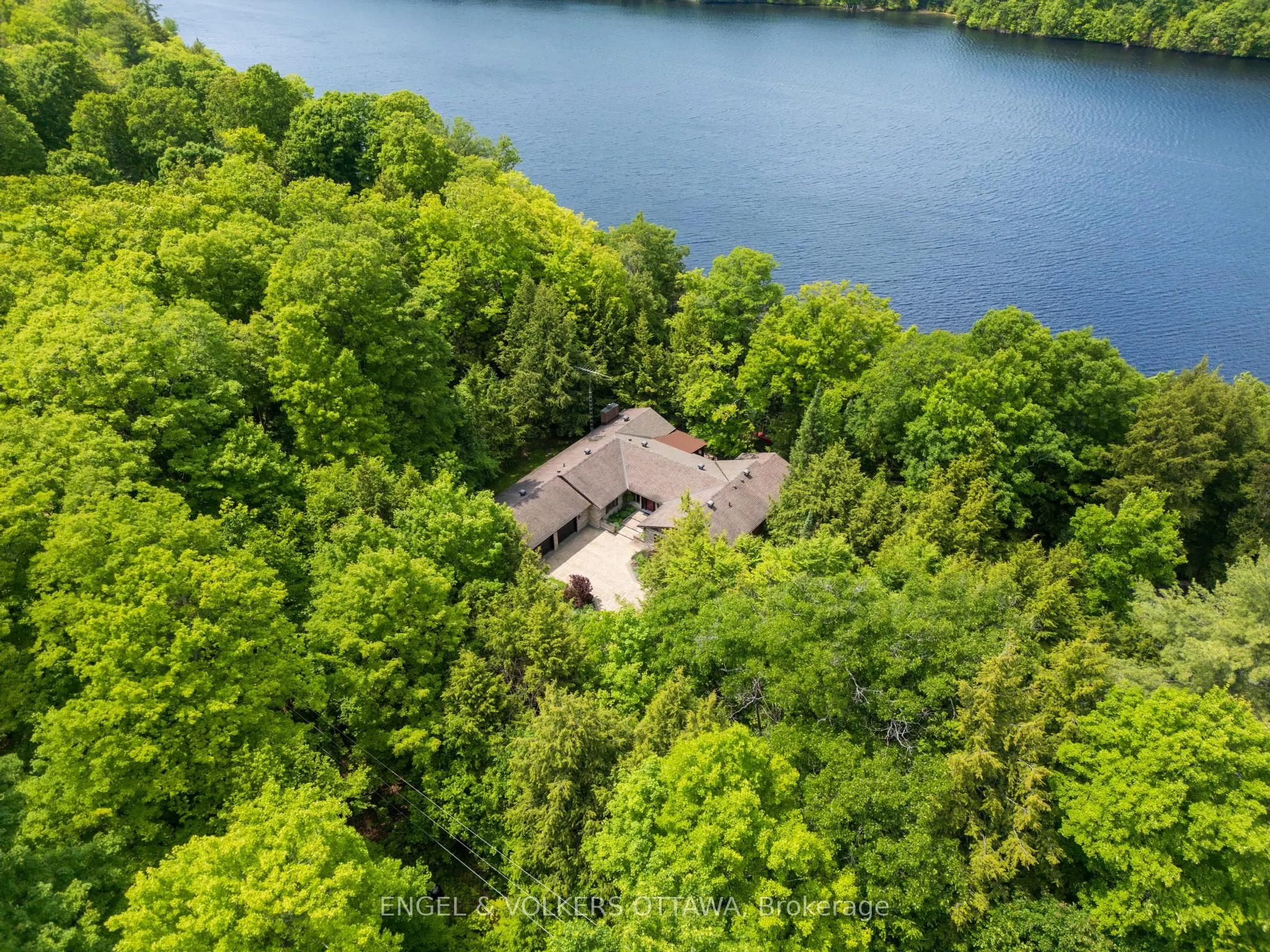 7 Deerfield Drive