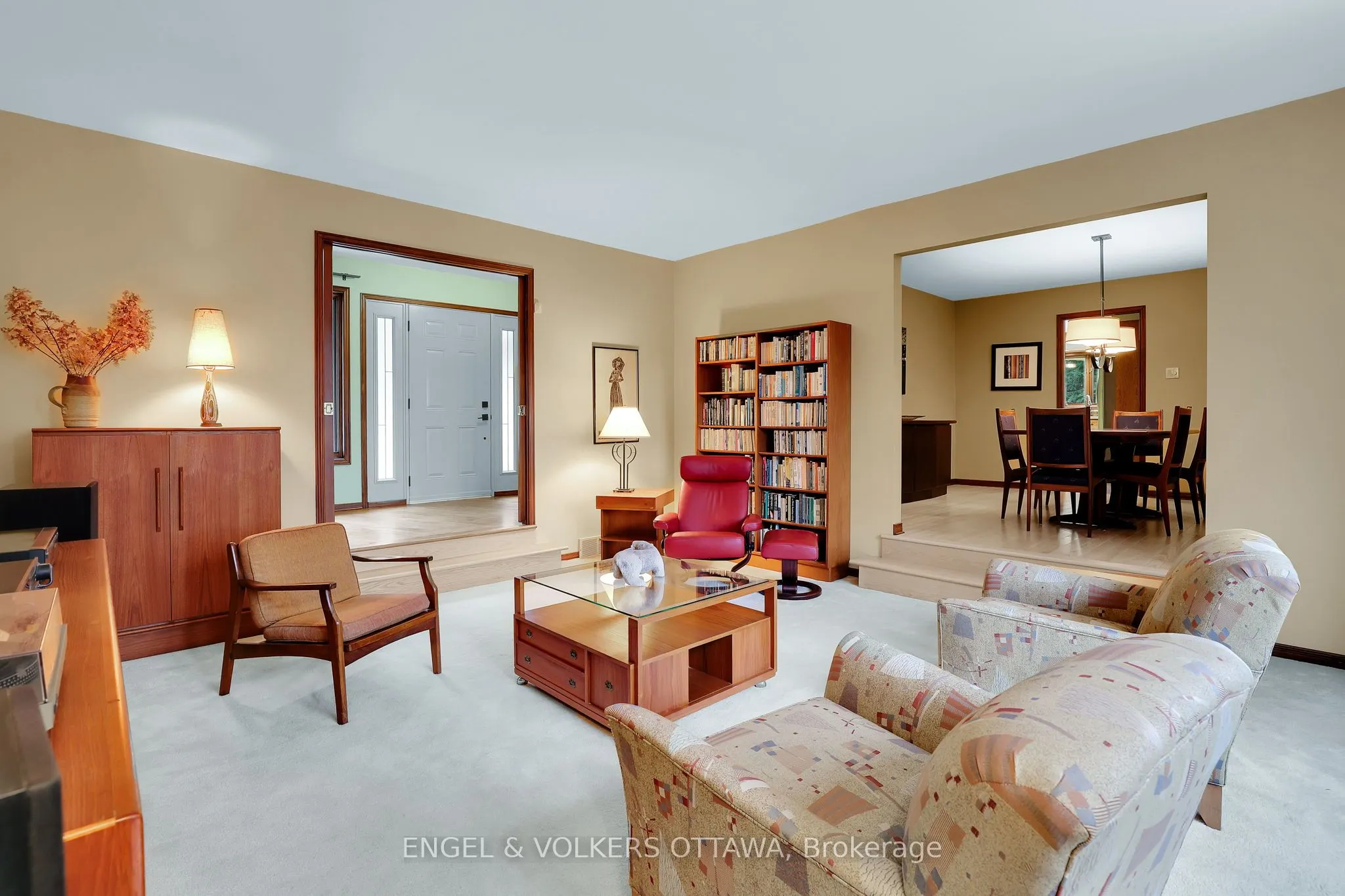 7 Deerfield Drive