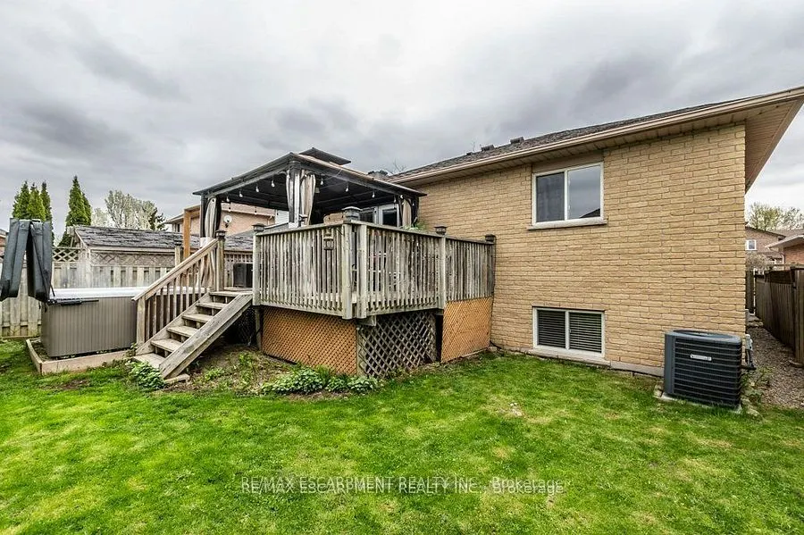 62 Spadara Drive