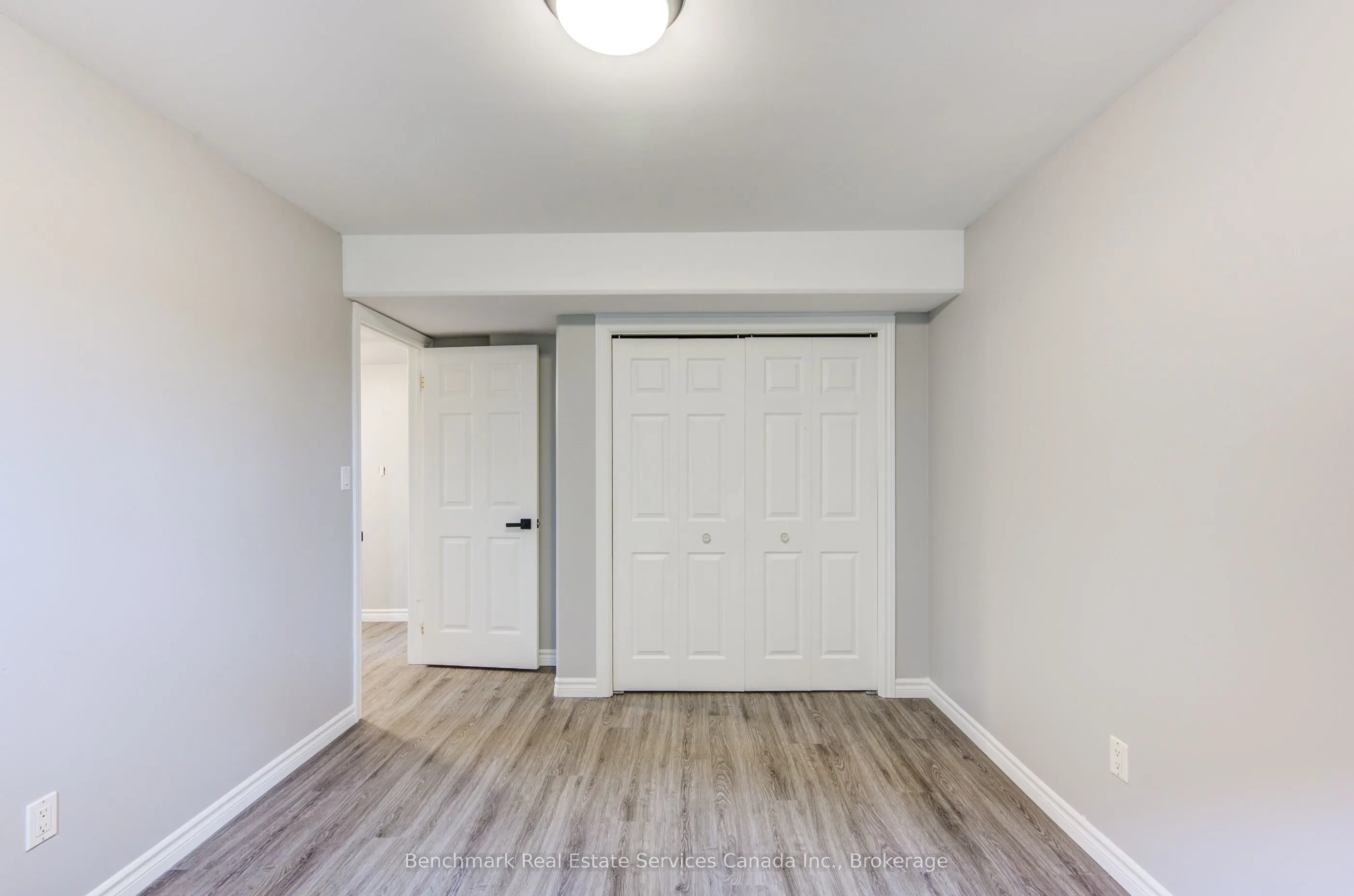10 Tara Court