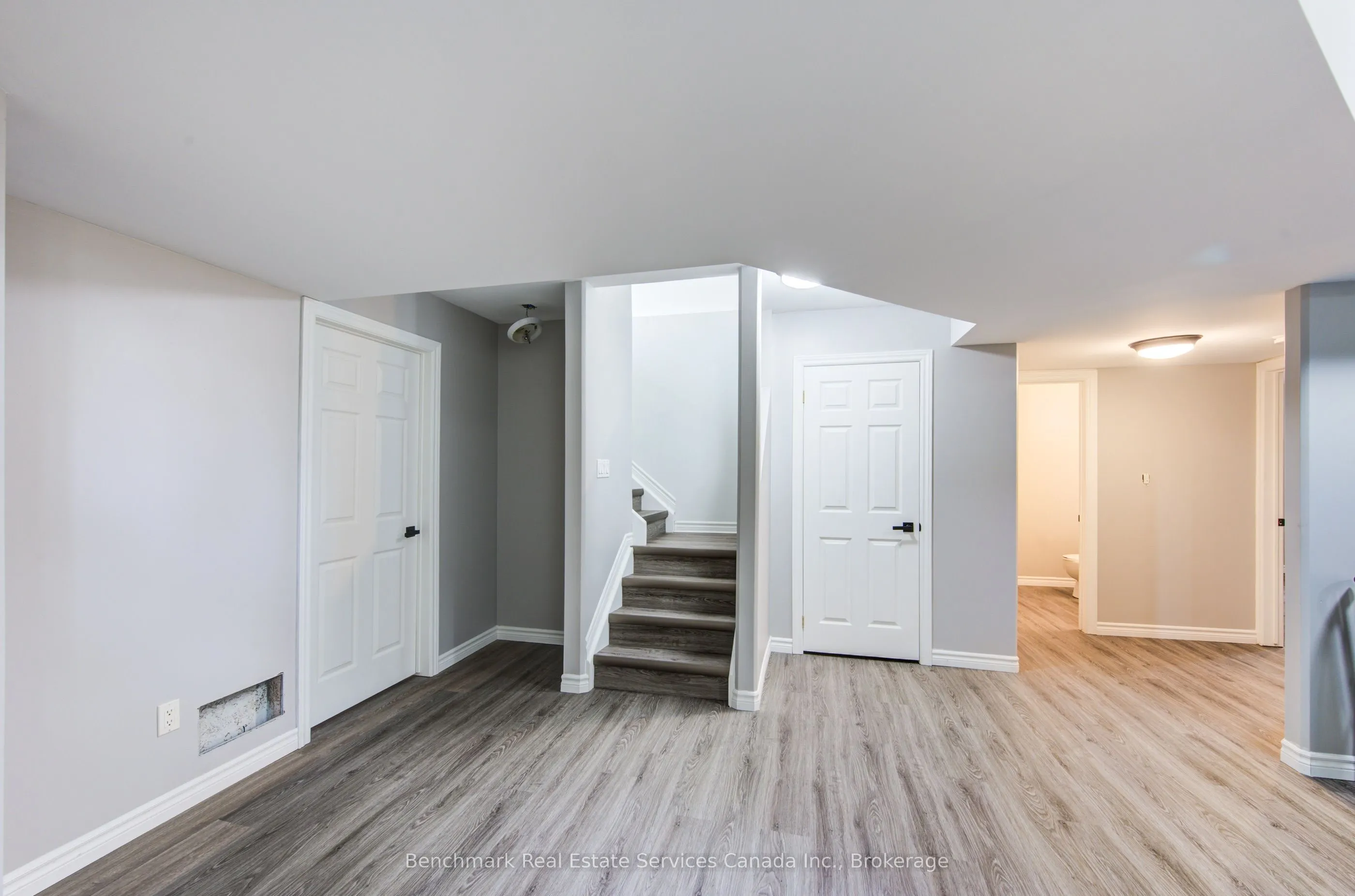 10 Tara Court