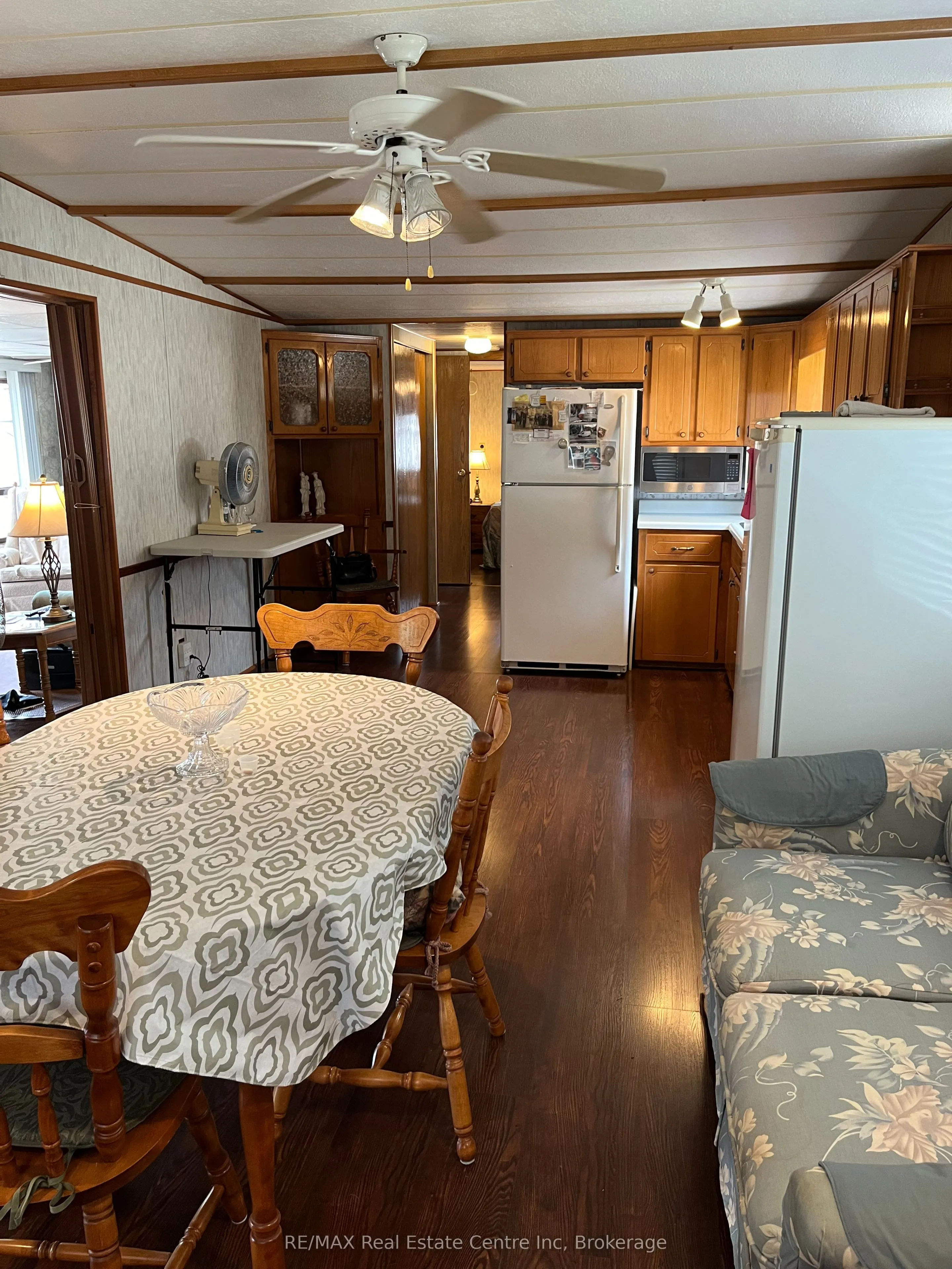 2073 Friendly Boulevard