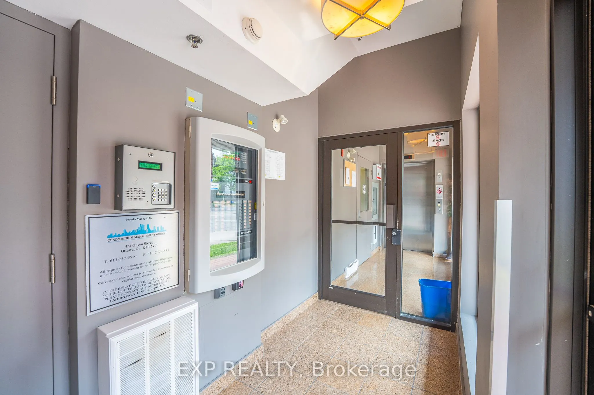 456 King Edward Avenue, #403
