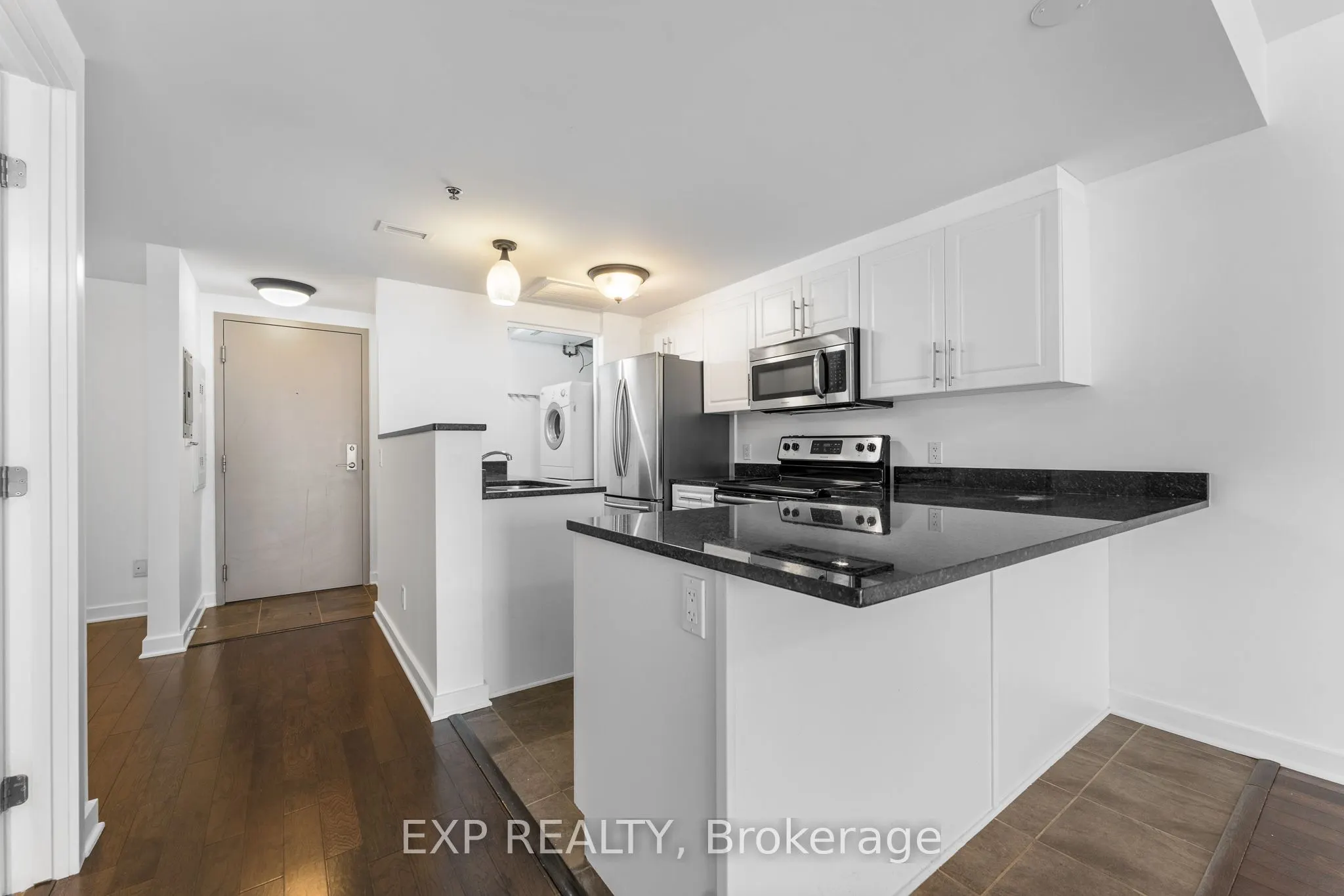 456 King Edward Avenue, #403