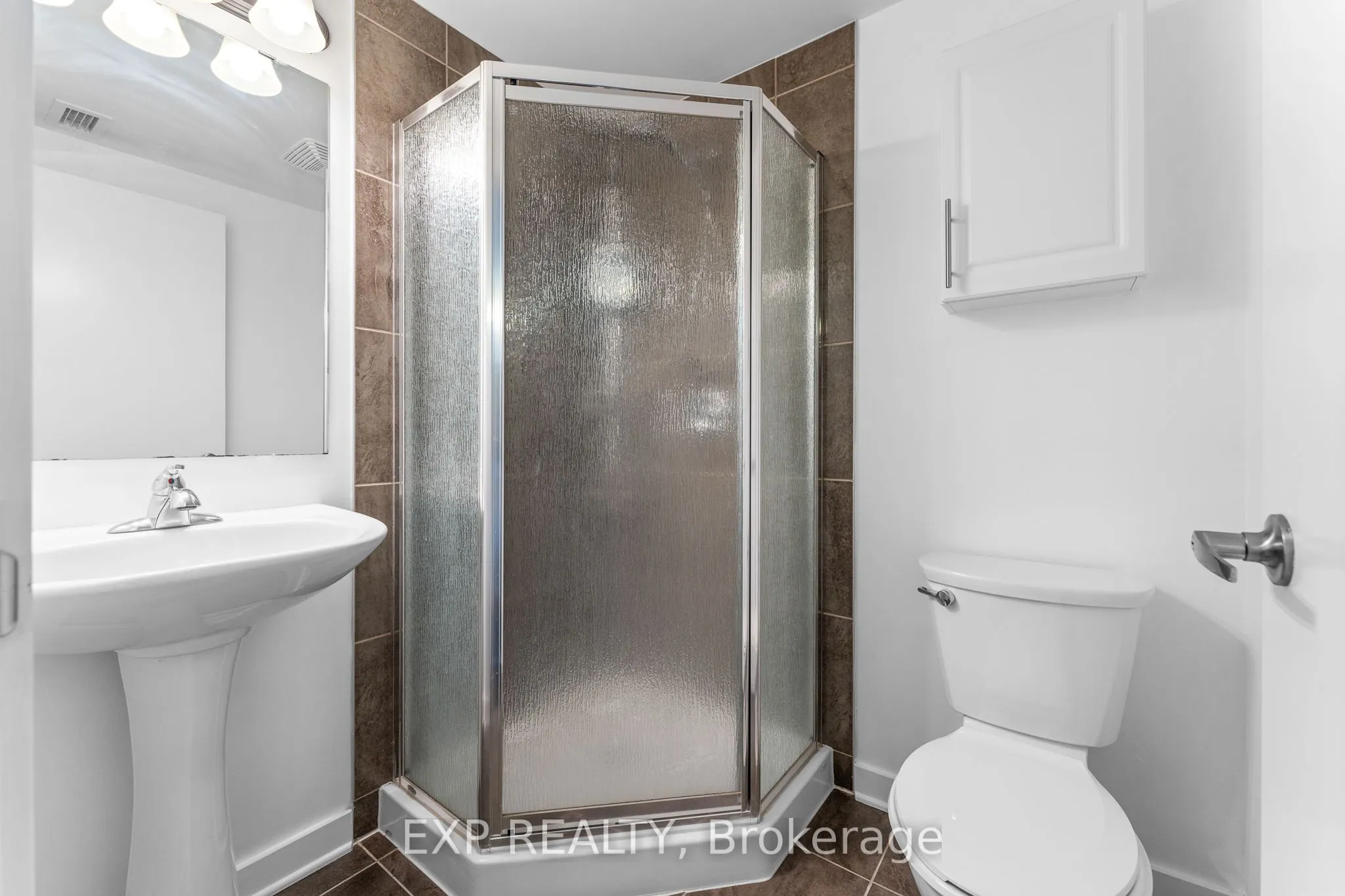456 King Edward Avenue, #403