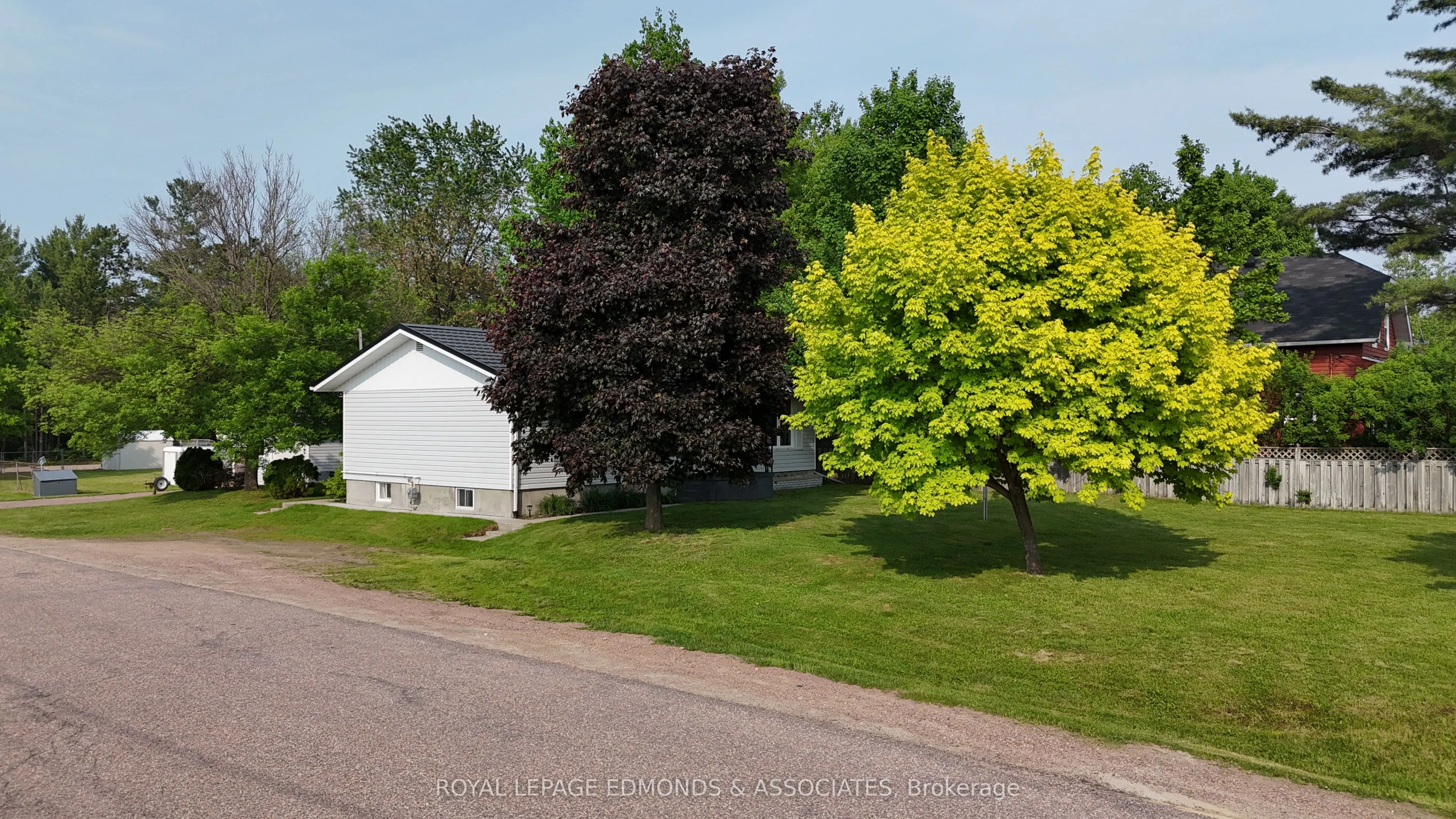 3283 Petawawa Boulevard