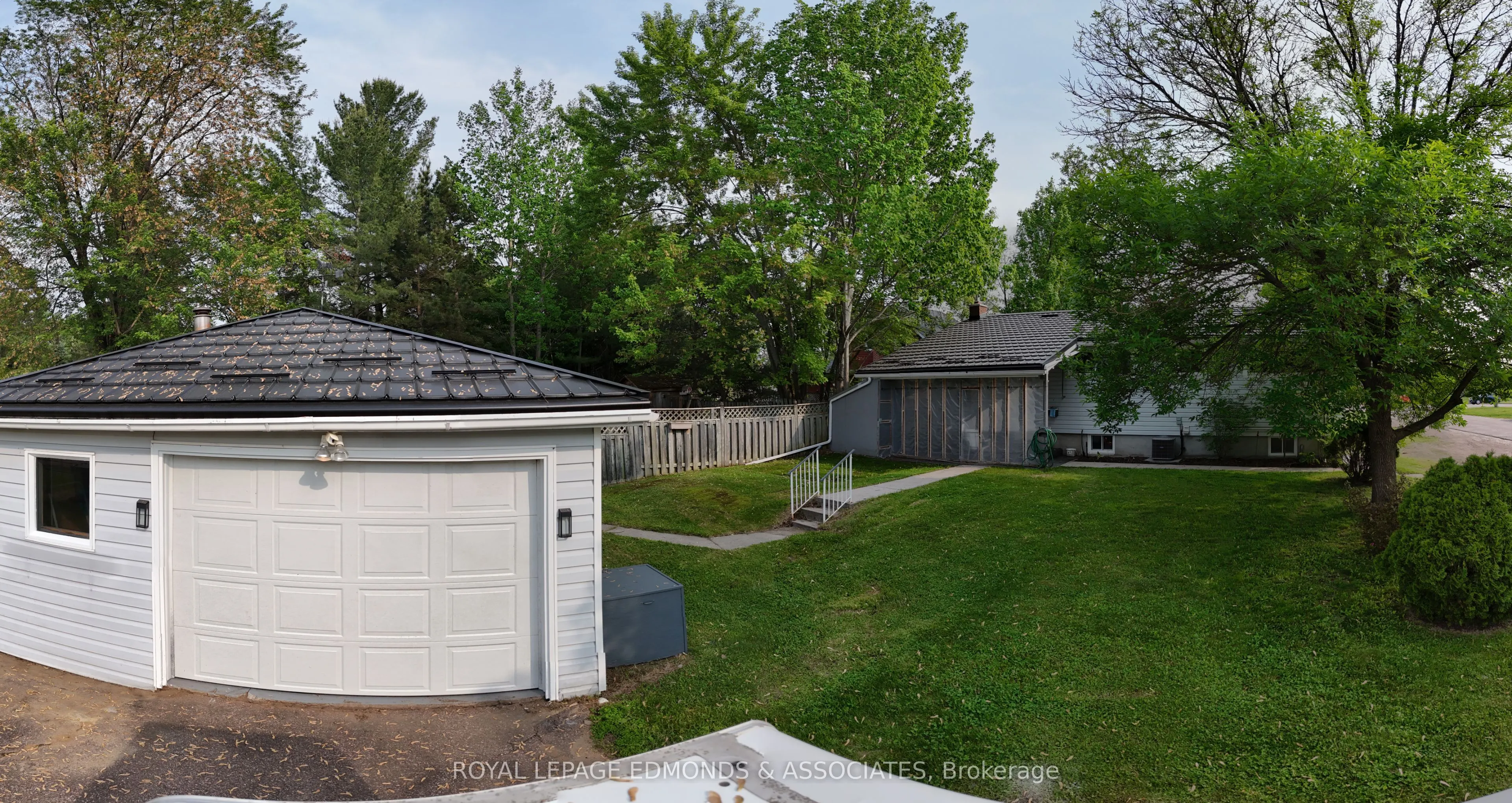 3283 Petawawa Boulevard
