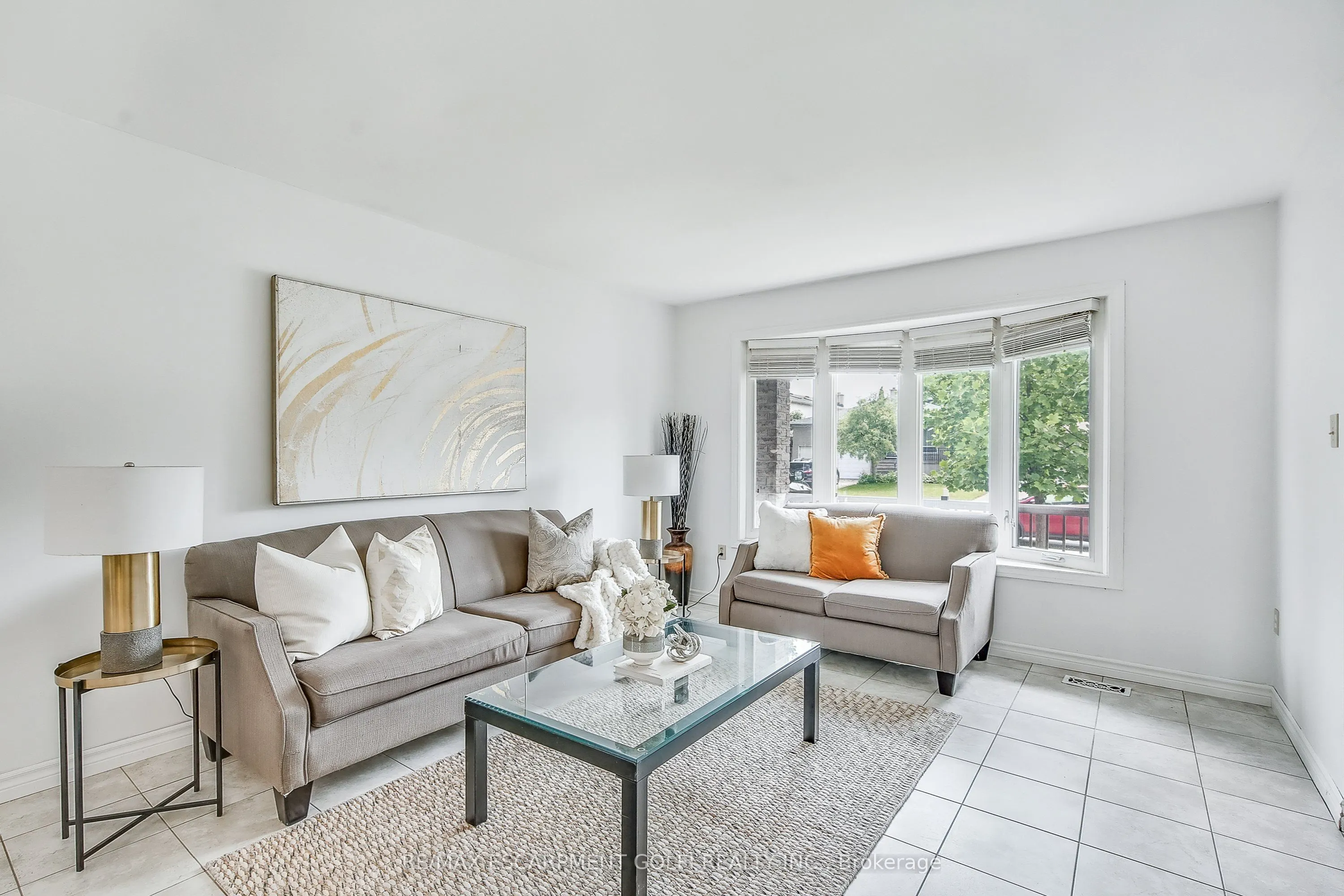 9 Valanna Court