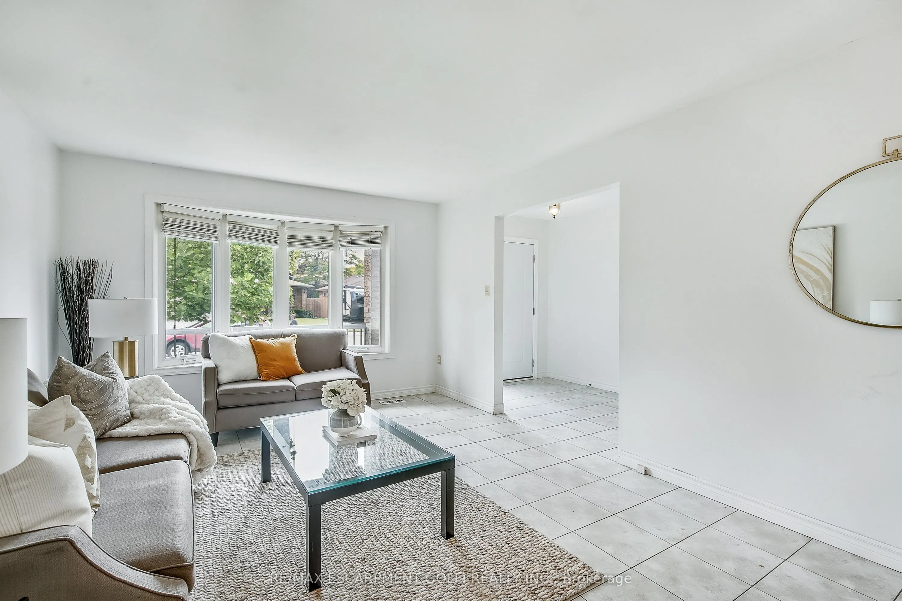 9 Valanna Court