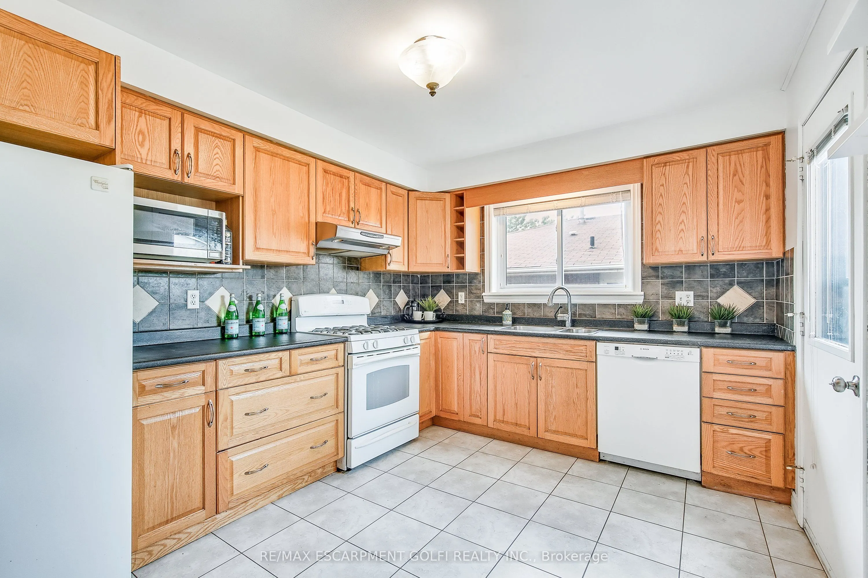 9 Valanna Court