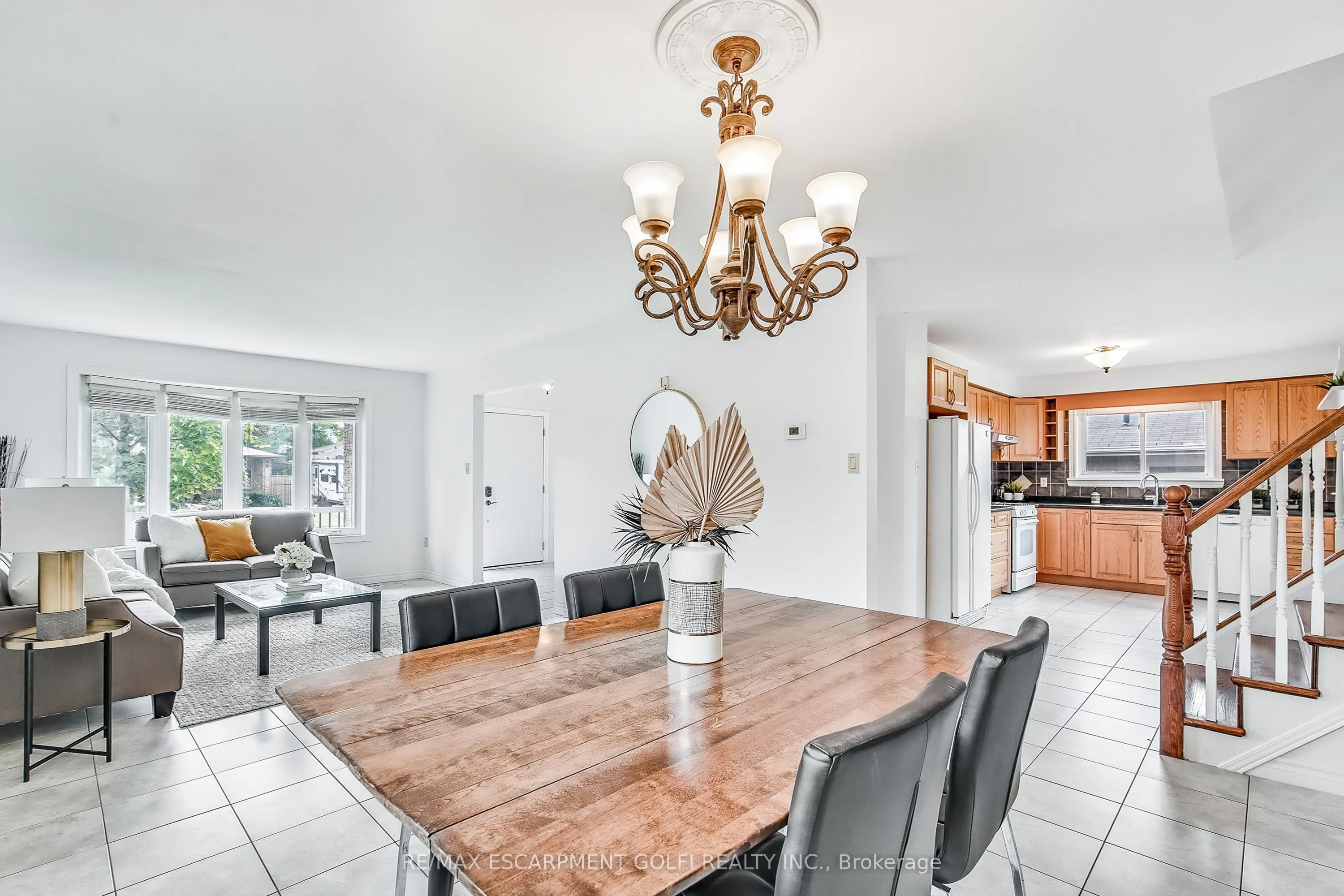 9 Valanna Court